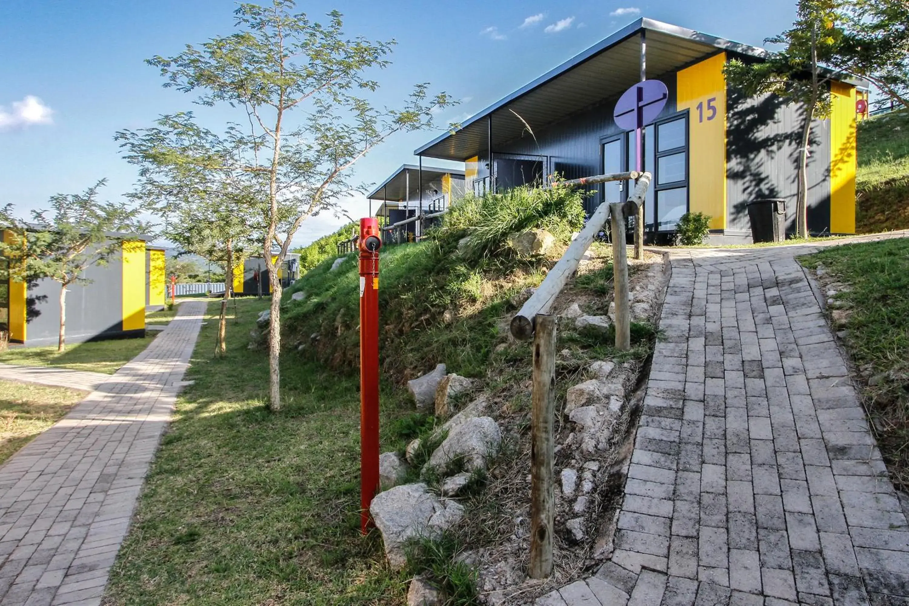 Property building in SleepOver KMIA Property building in SleepOver KMIA