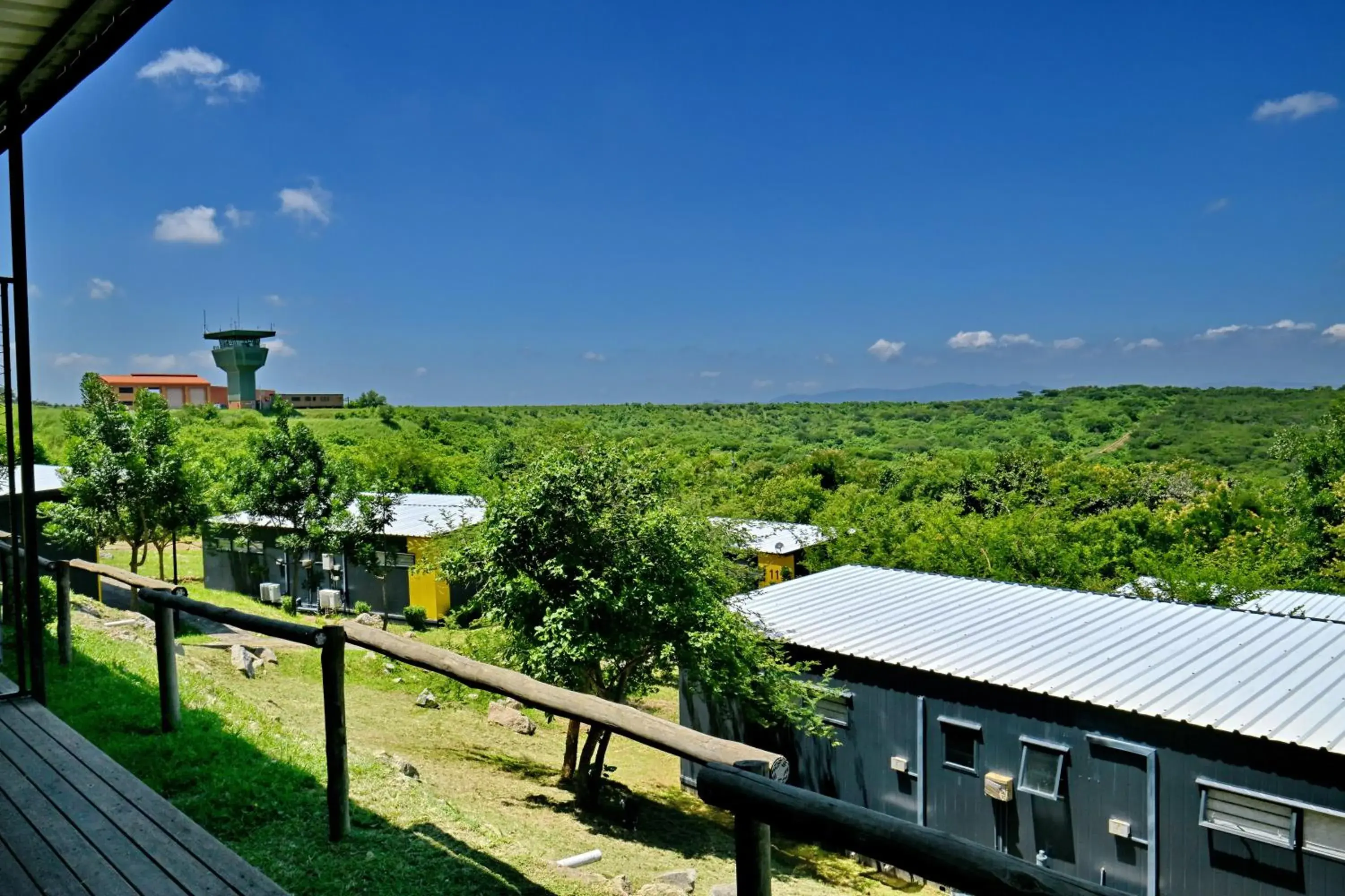 Property building in SleepOver KMIA Property building in SleepOver KMIA