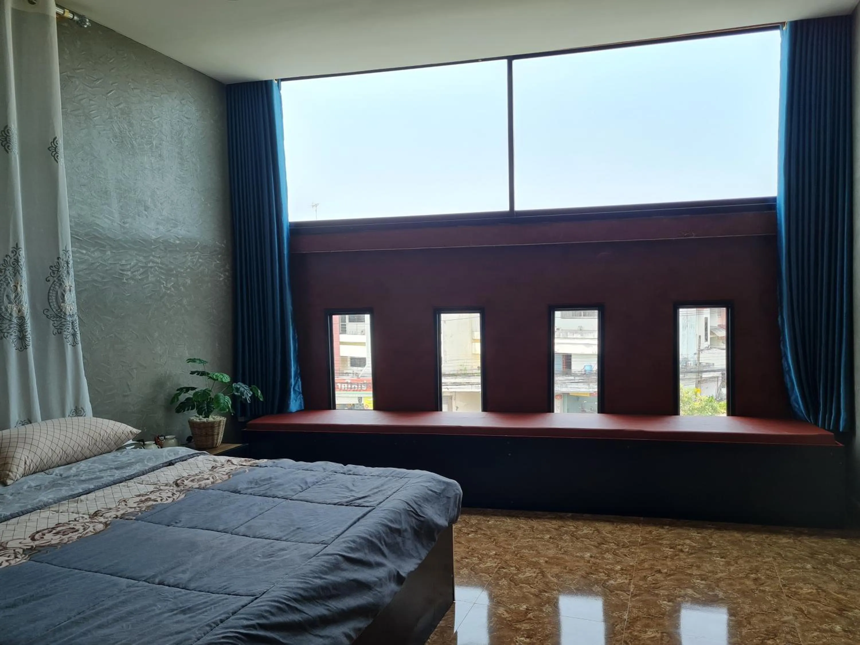 Bed in The Greenergy - NO LIFT - Book 48 hrs ahead - 4th floor