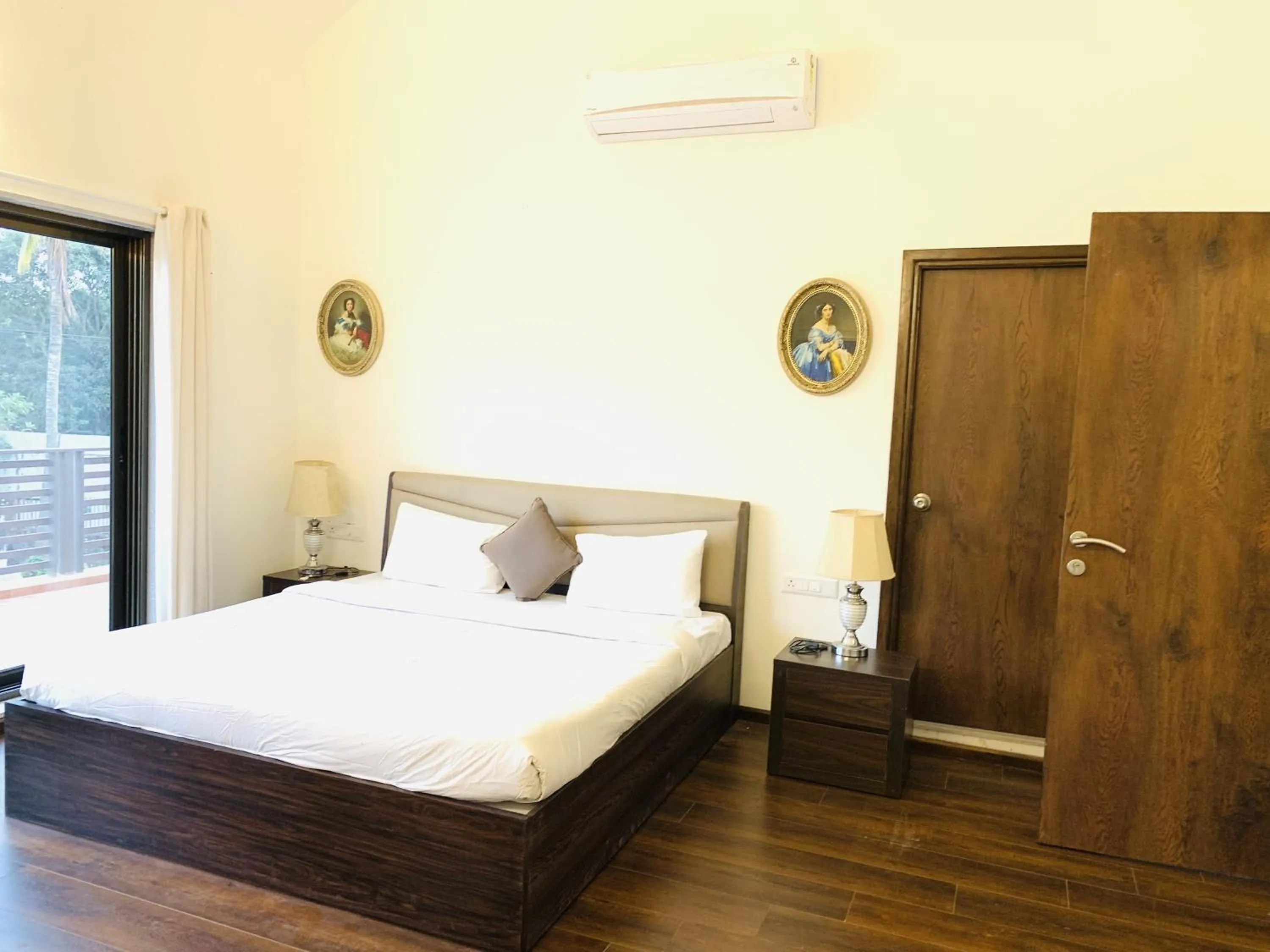 Bedroom, Bed in WOODS - Mangalyam Meadows