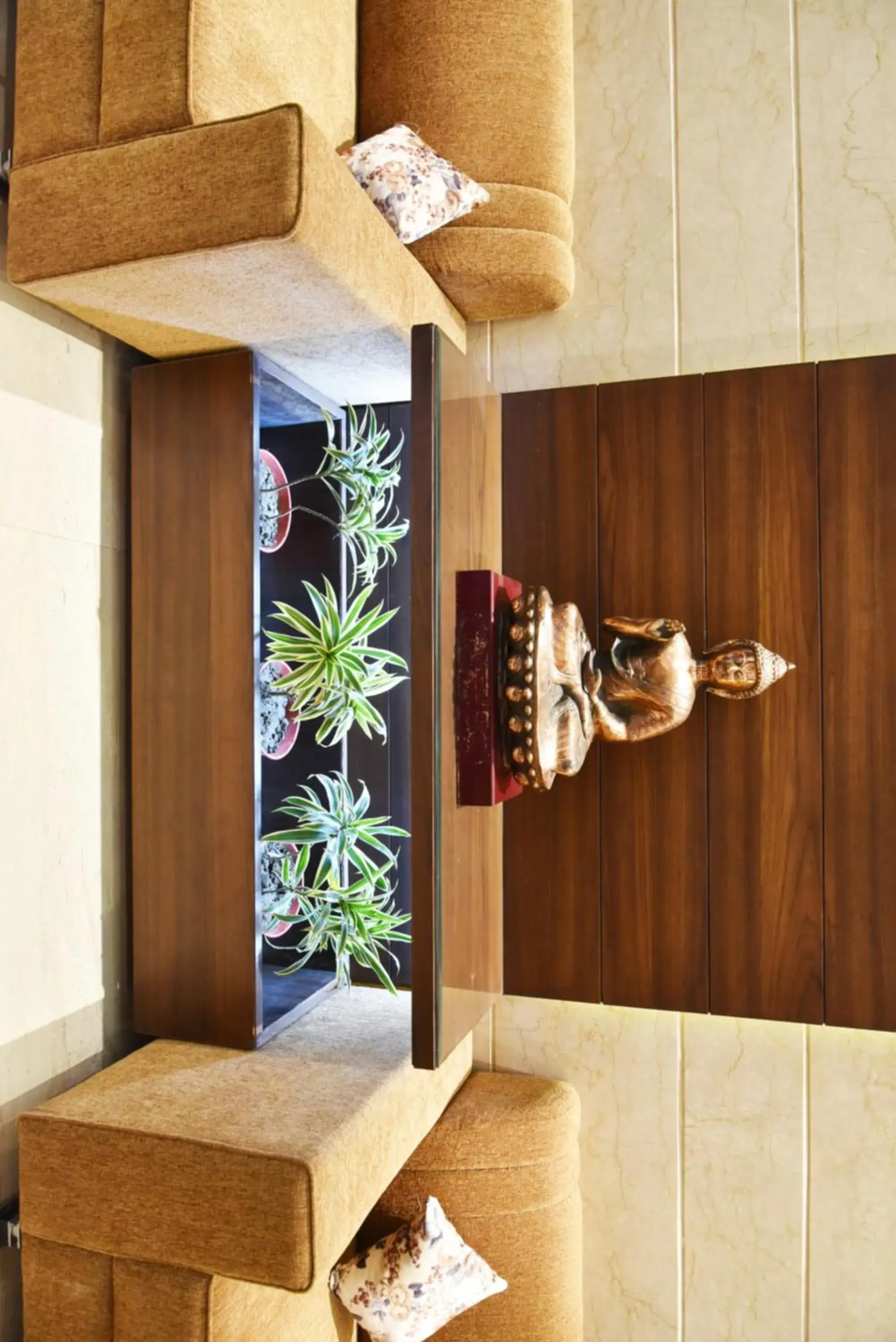 Lobby or reception in Hotel Hollywood Heights near Railway station Lobby or reception in Hotel Hollywood Heights near Railway station