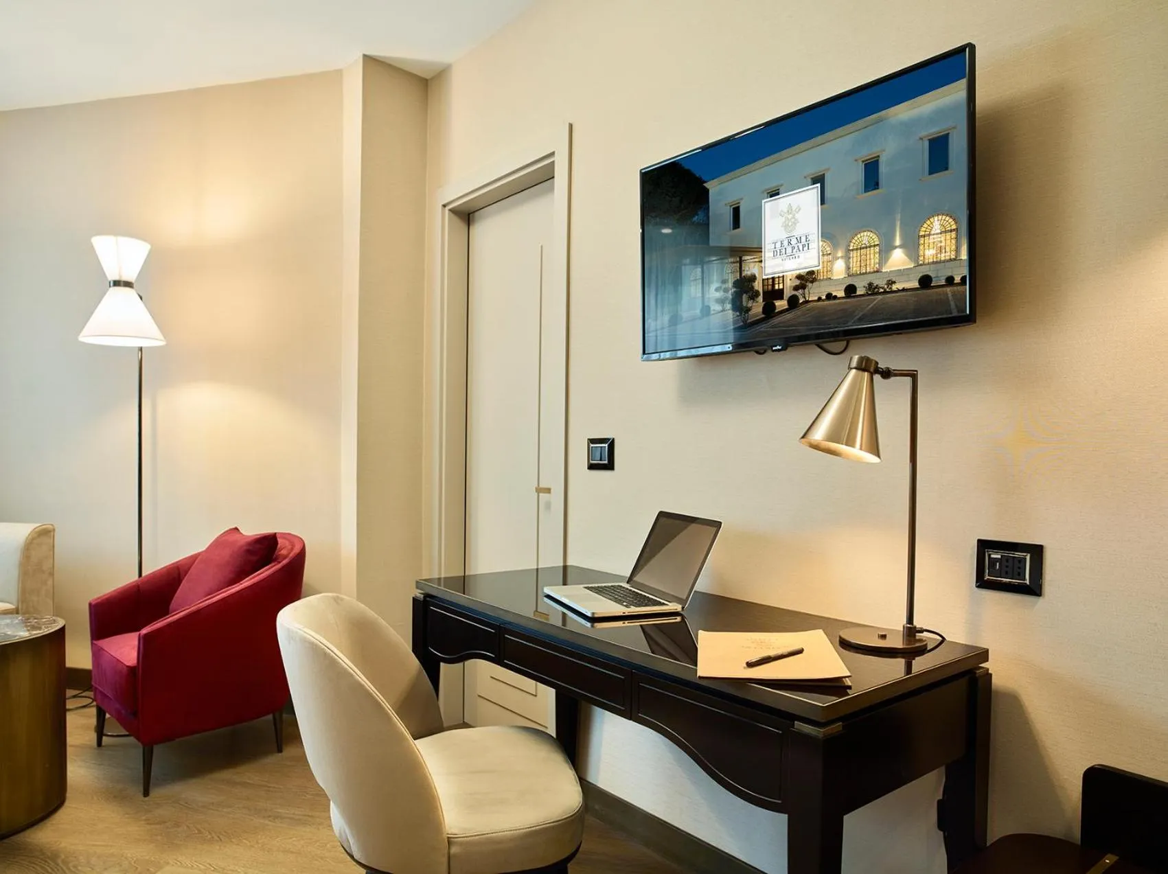 TV and multimedia in Hotel Niccolo' V - Terme dei Papi