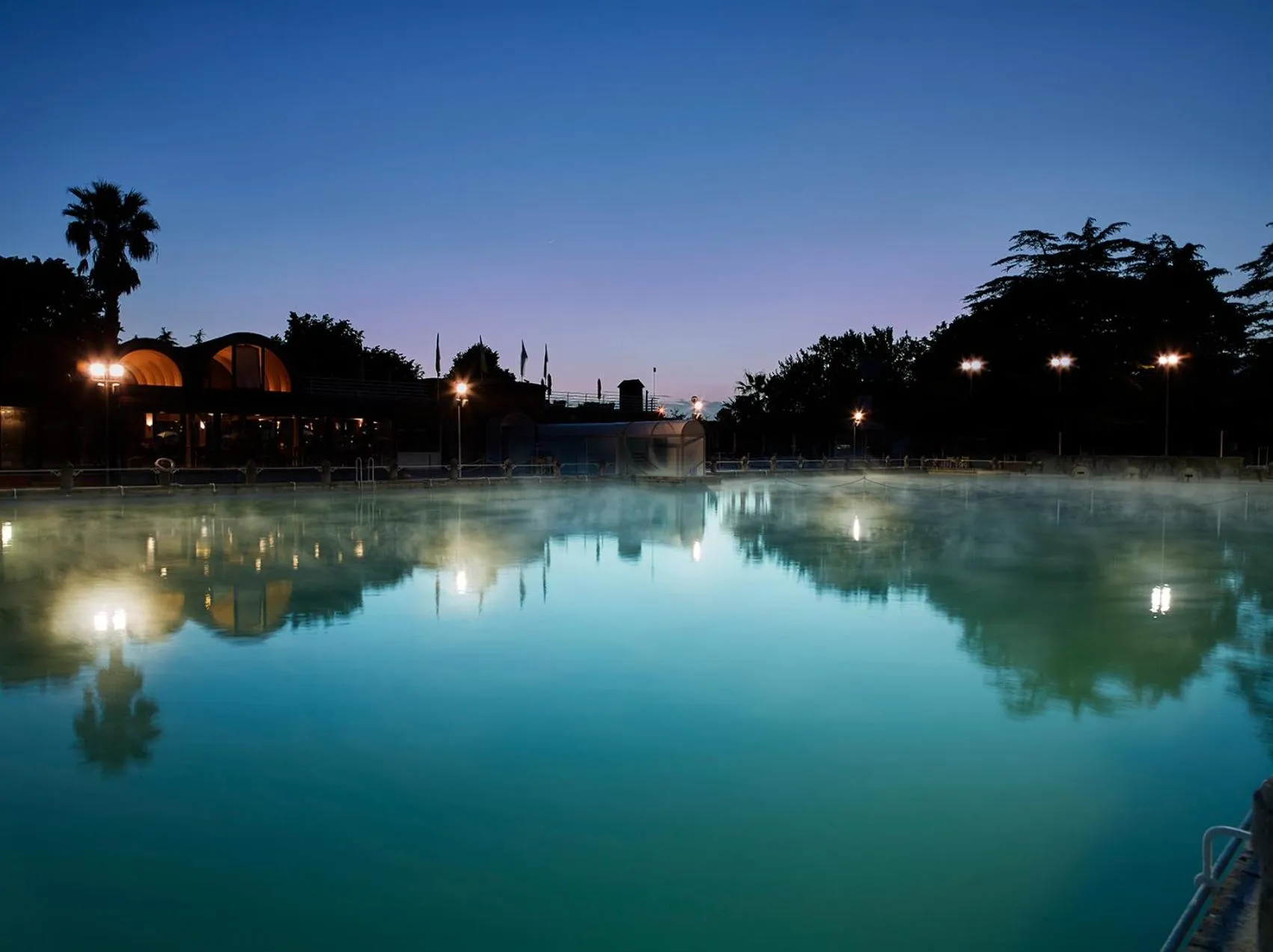 Swimming pool in Hotel Niccolo' V - Terme dei Papi