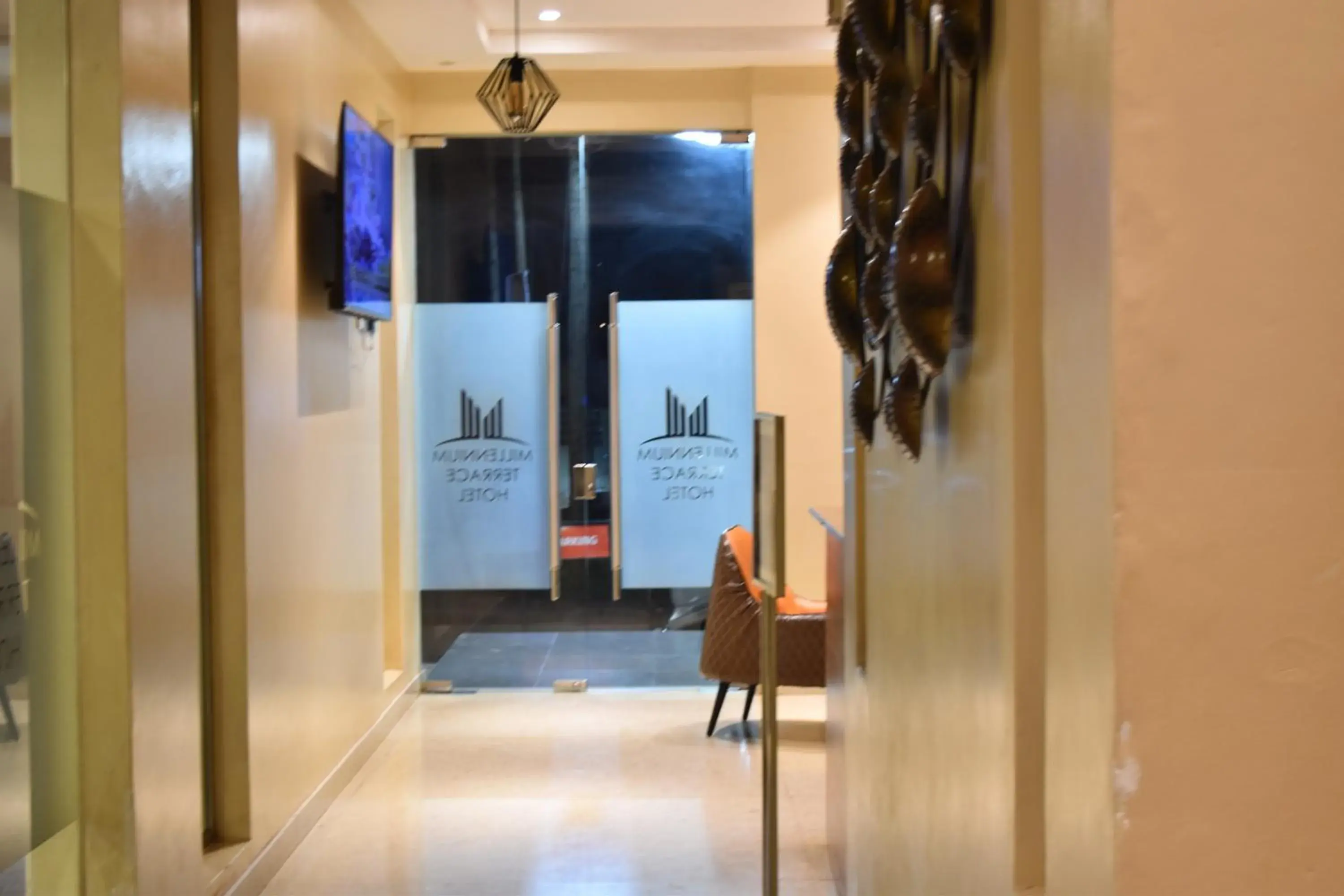 Living room in Millennium Terrace Hotel Living room in Millennium Terrace Hotel