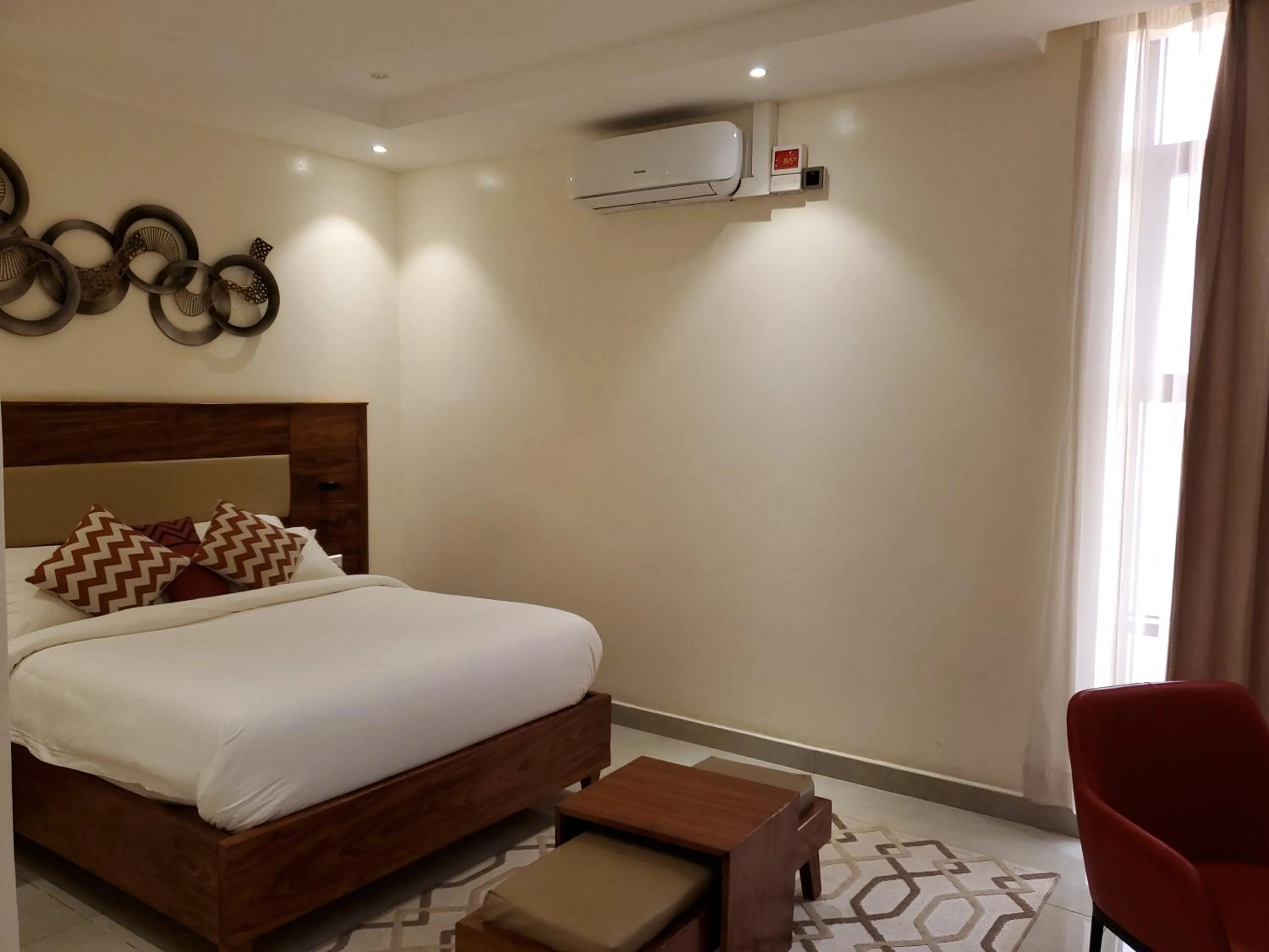 Bed in Millennium Terrace Hotel