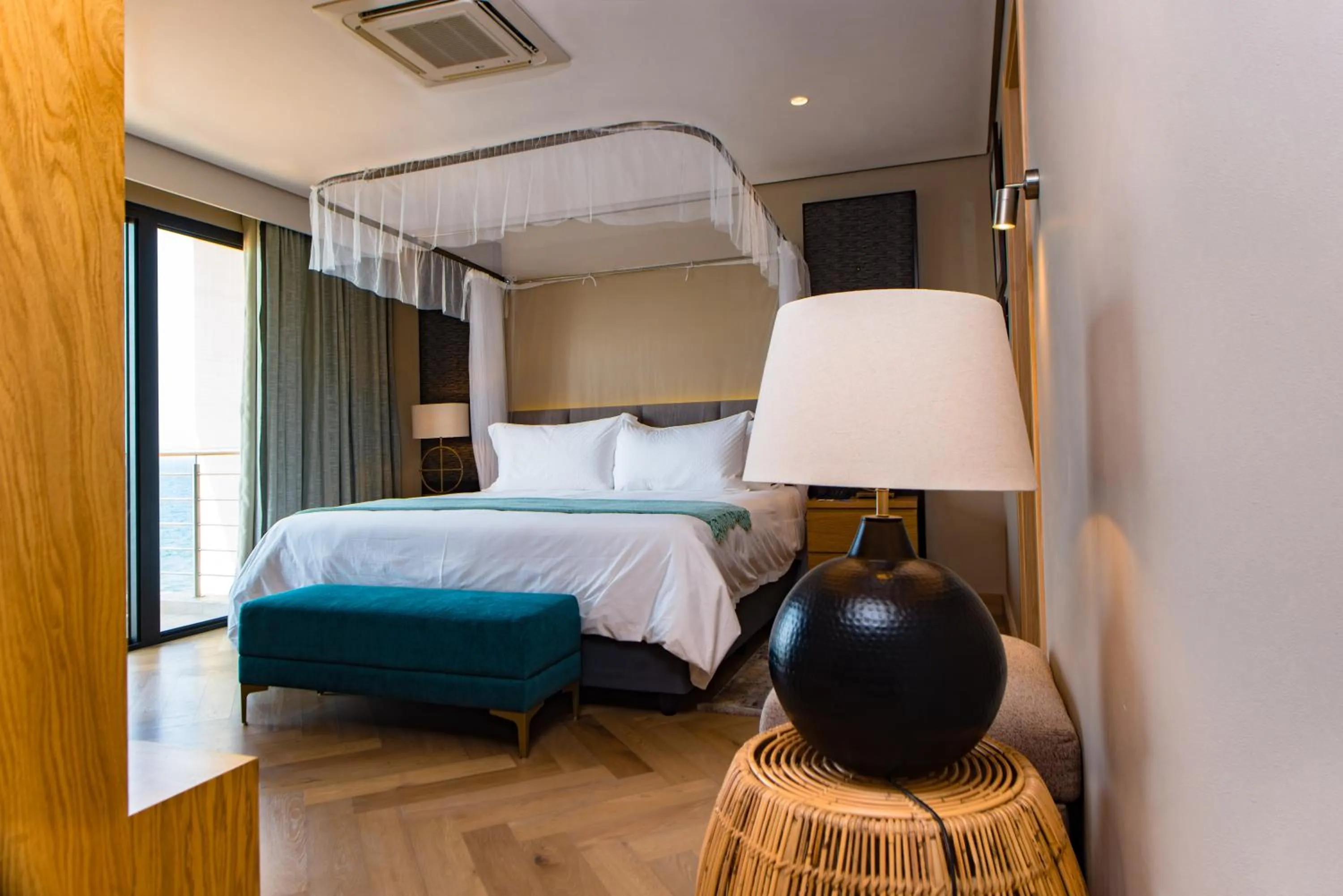 Bedroom, Bed in Sunbird Waterfront