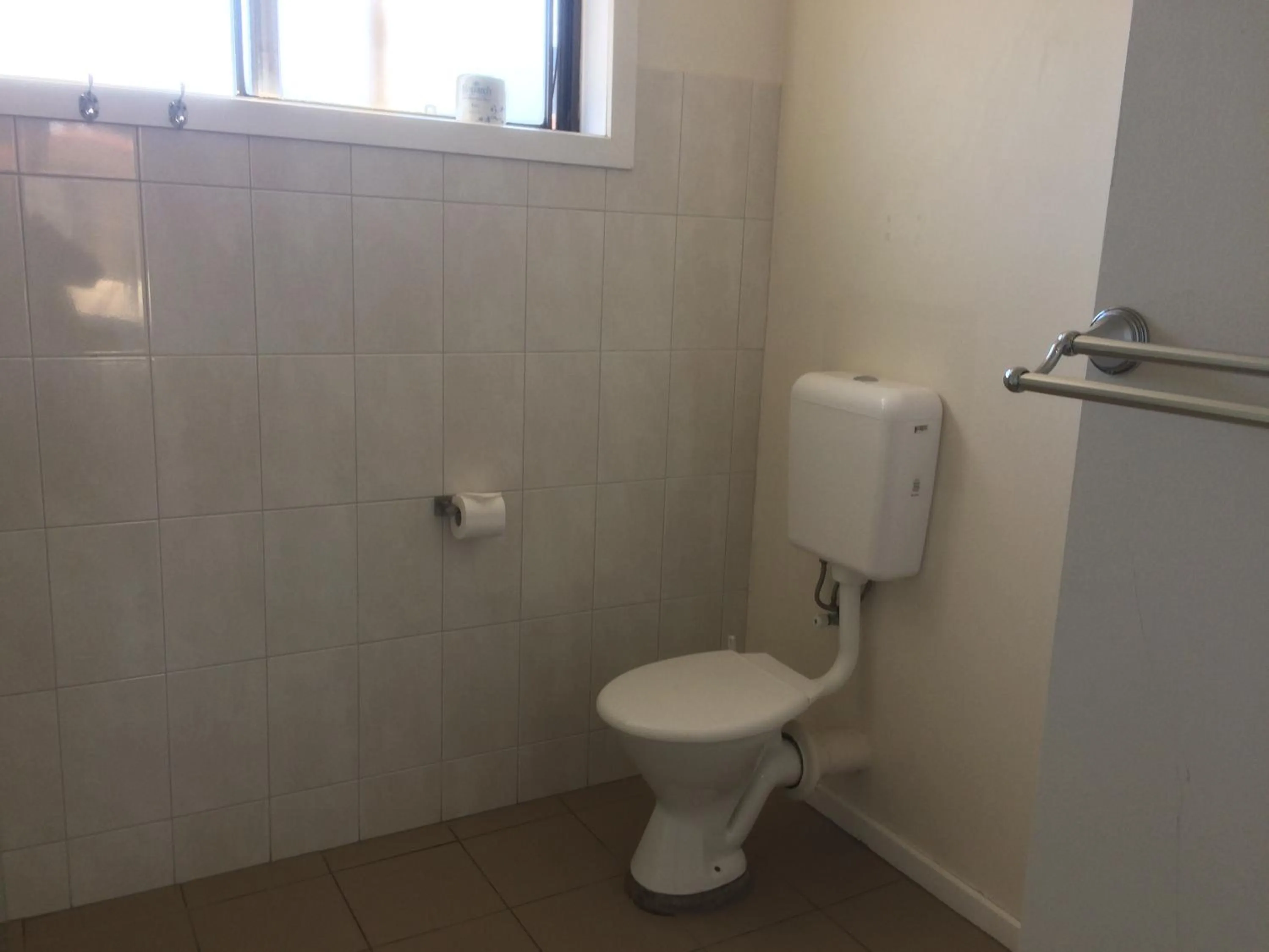 Ambassador Motor Inn