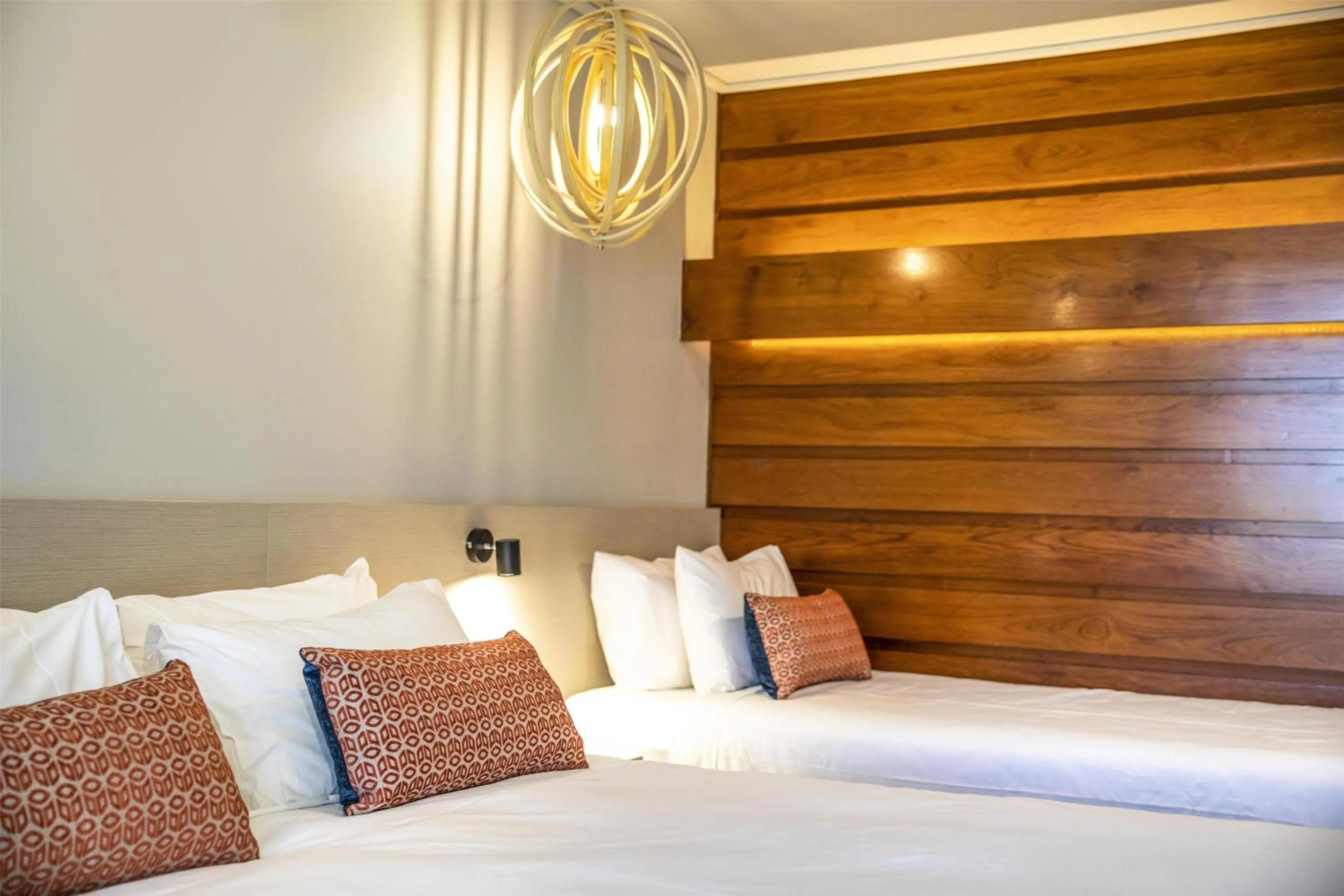 Bedroom, Bed in Nightcap at Gateway Hotel