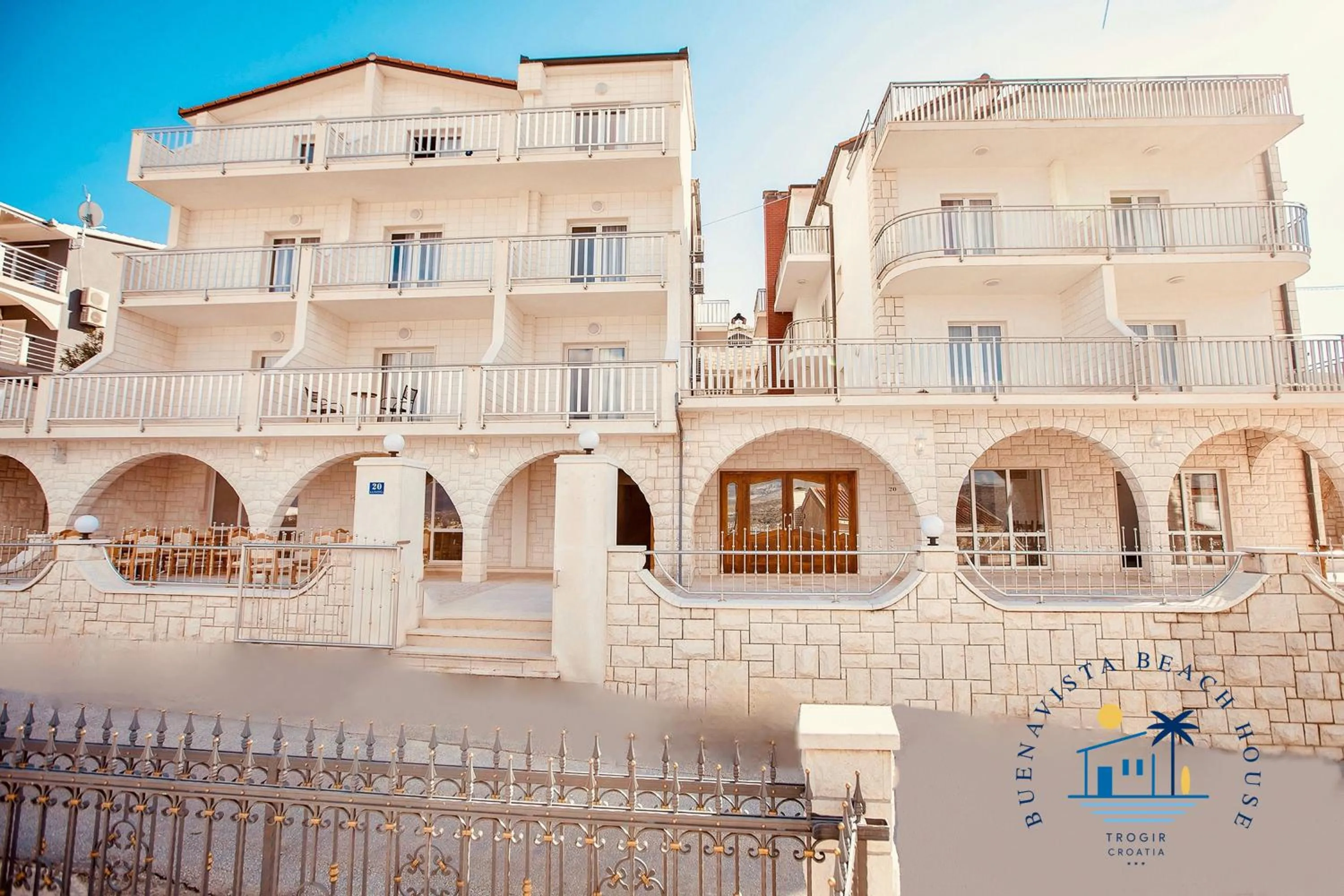 Property building in Hotel Buenavista Beach House Trogir