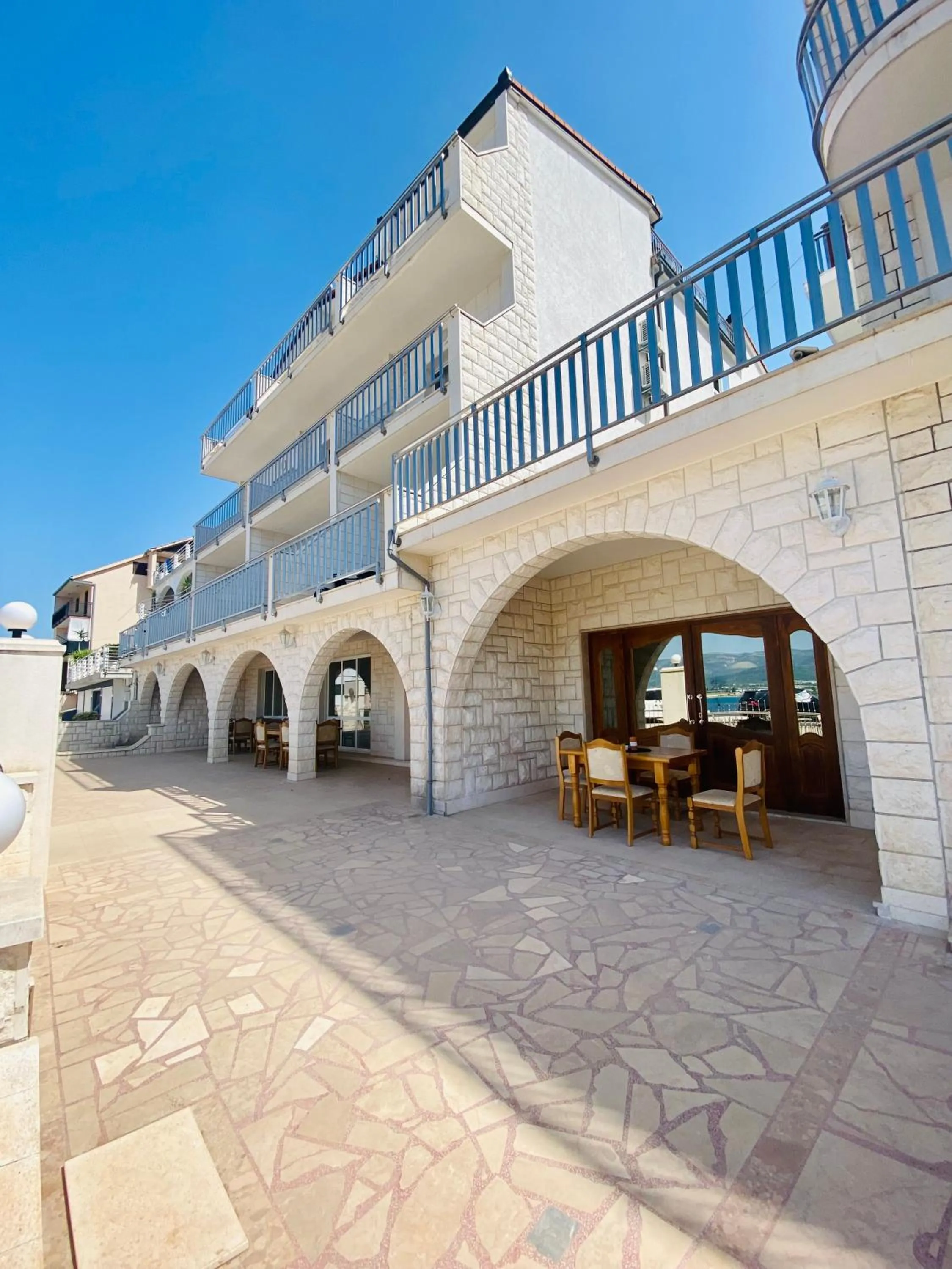 Property building in Hotel Buenavista Beach House Trogir