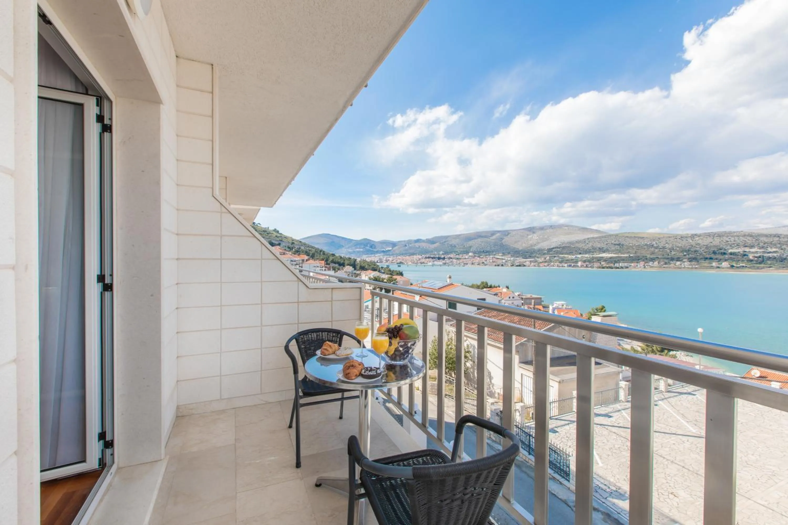 Balcony/Terrace in Hotel Buenavista Beach House Trogir