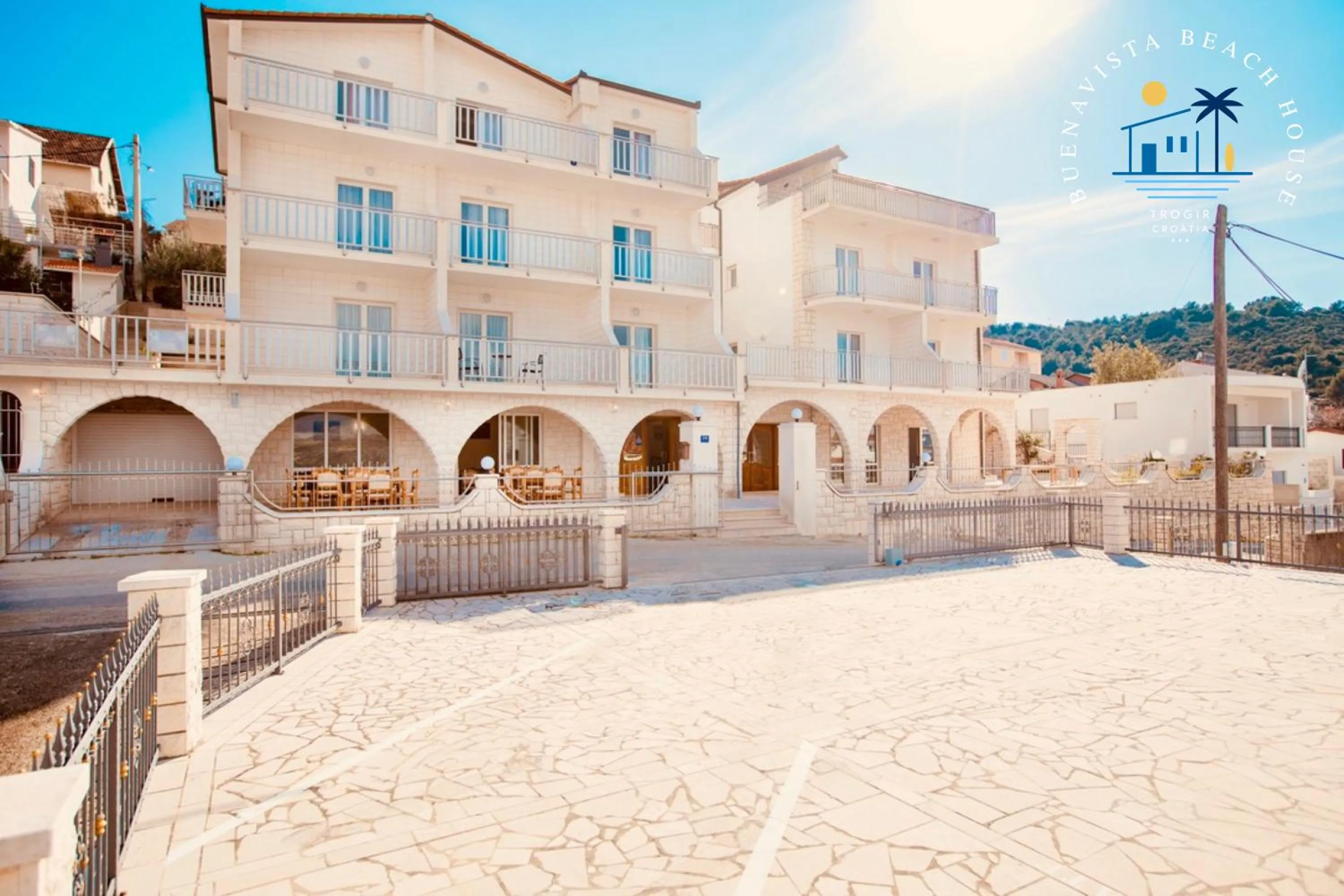 Property building in Hotel Buenavista Beach House Trogir