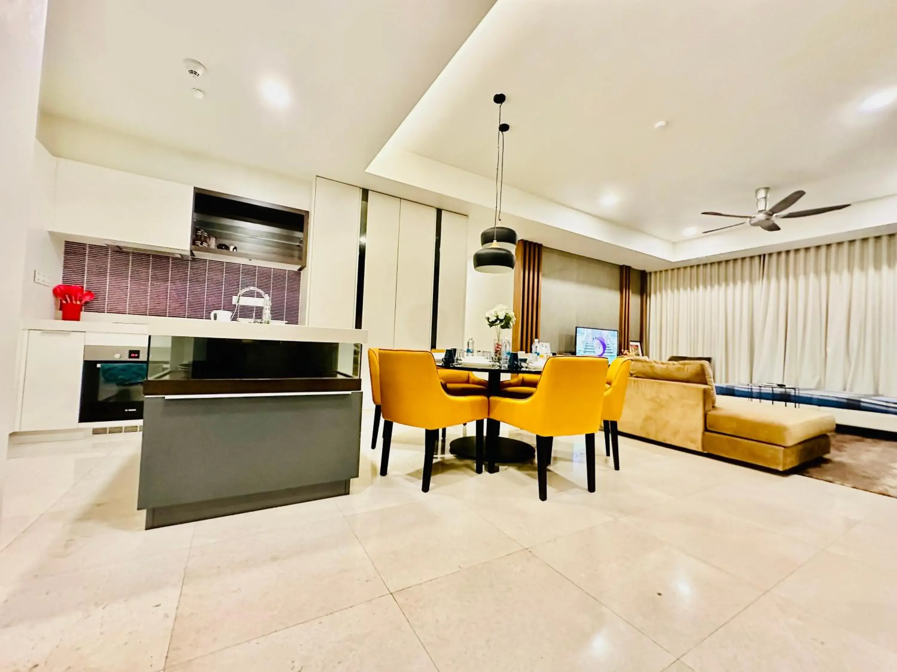 2 Bedroom Apartment with Petronas Twin Tower View in Tropicana The Residence By Klcc 2 Bedroom Apartment with Petronas Twin Tower View in Tropicana The Residence By Klcc