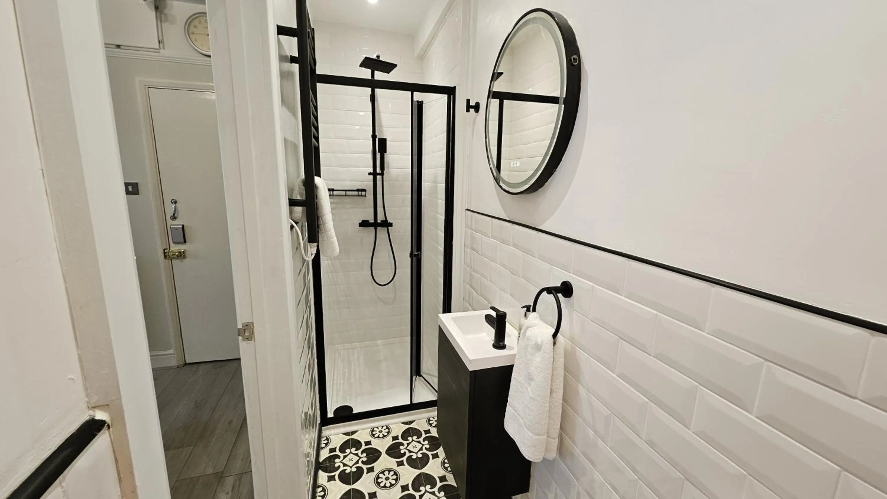 Shower in Saltwater Guest House