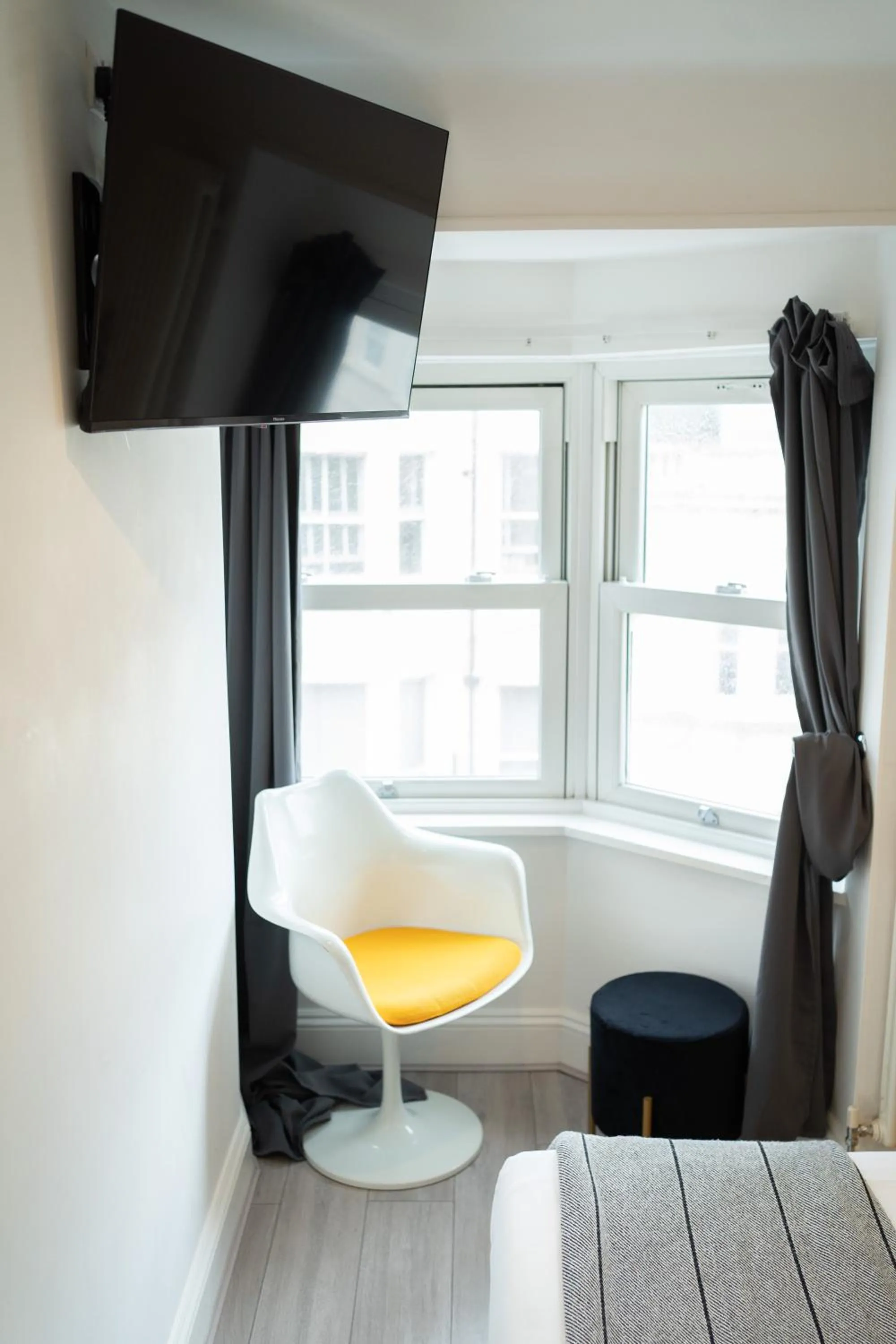 TV and multimedia in Saltwater Guest House