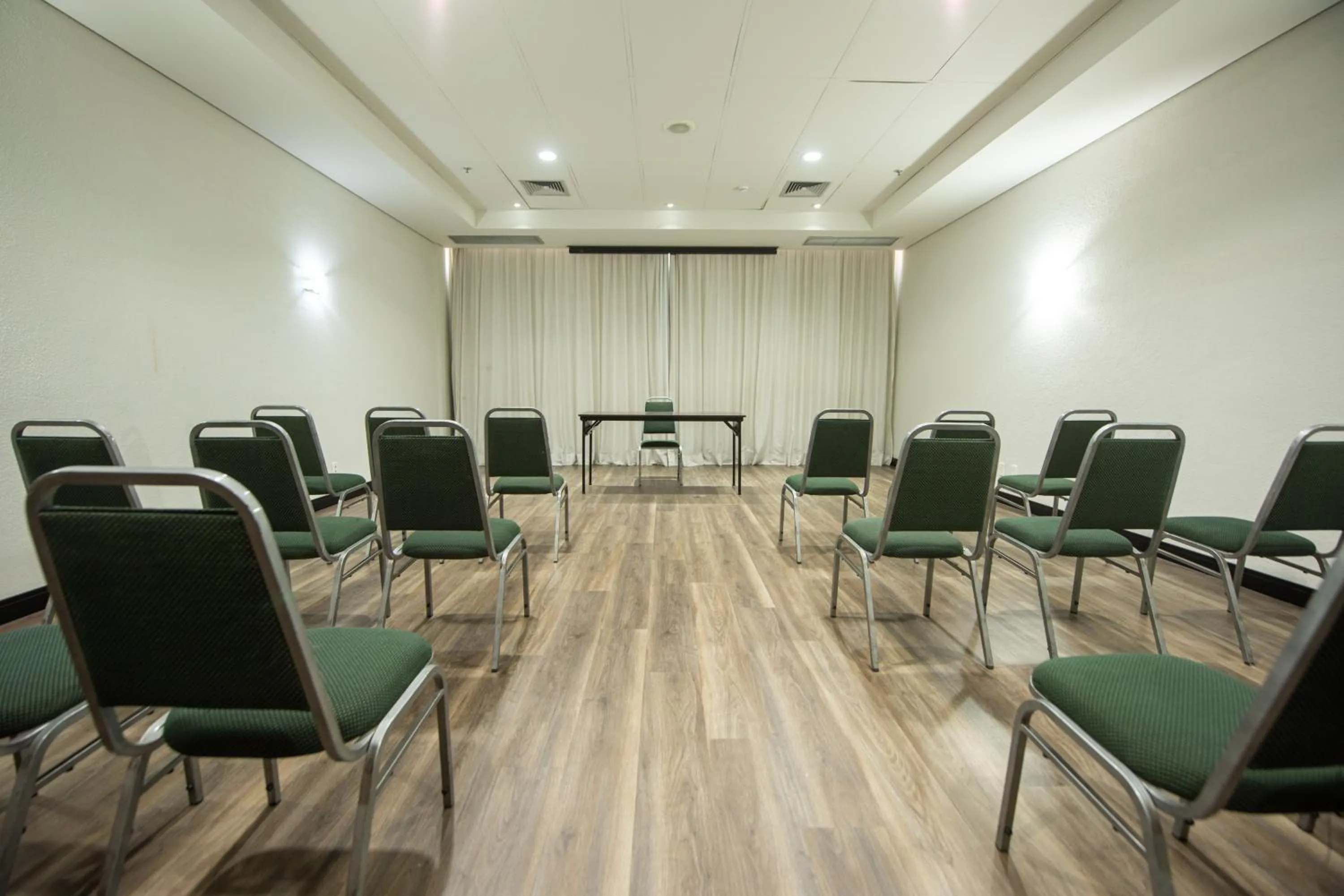 Banquet/Function facilities in ibis Betim
