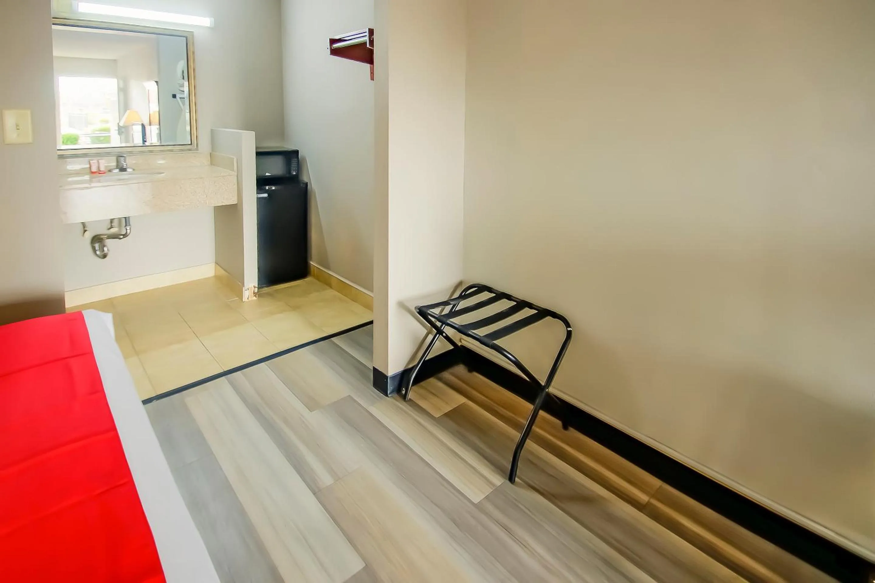 Bedroom, Bed in Cypress Inn & Suites Washington by OYO