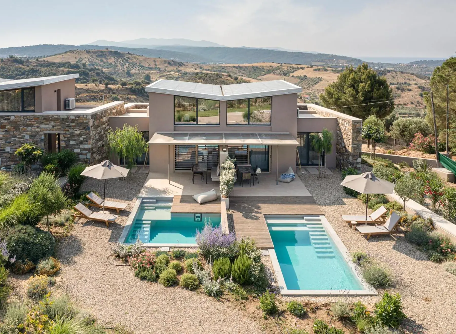 Bird's eye view in Etheres Bird's eye view in Etheres