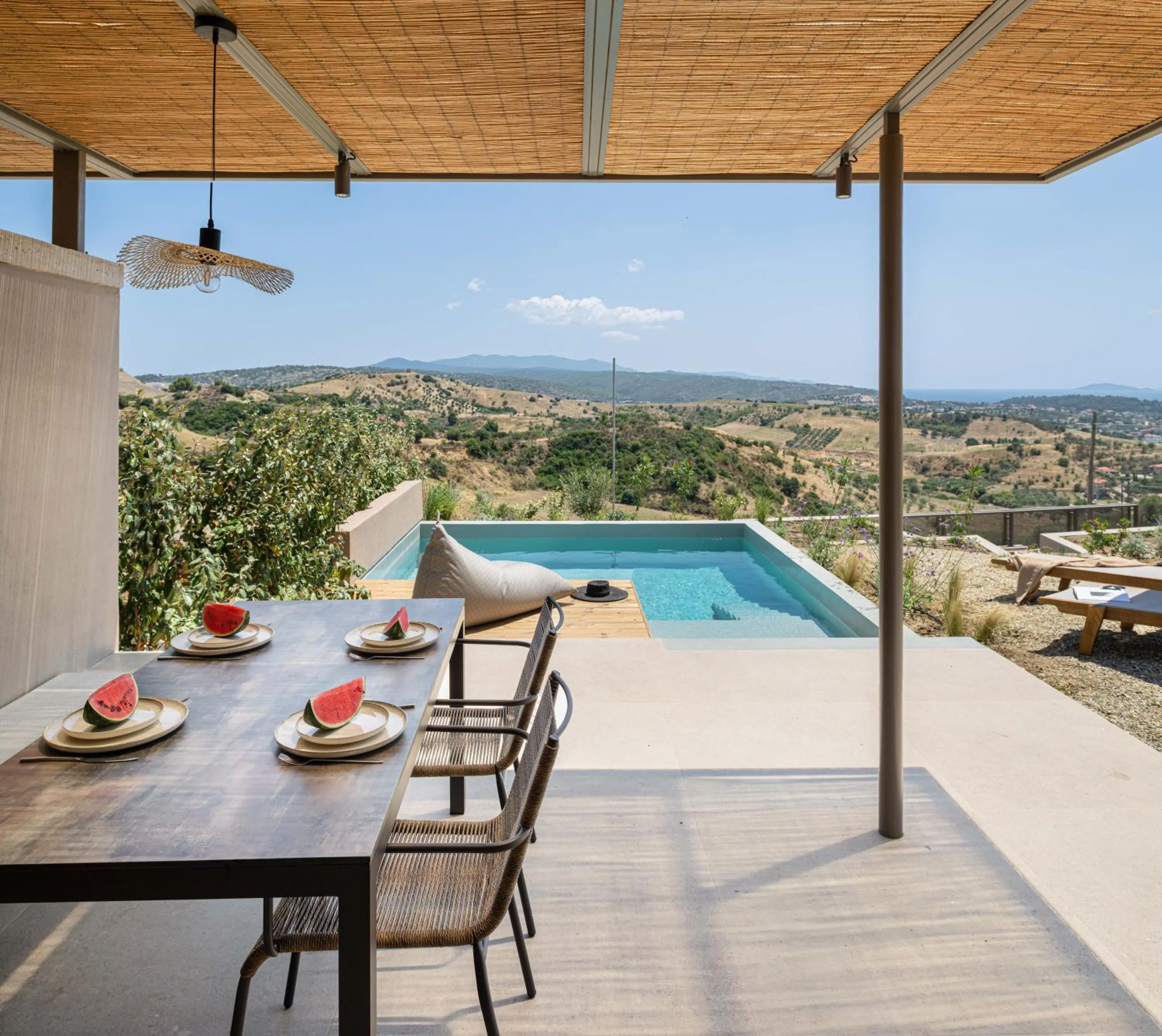 Swimming pool in Etheres