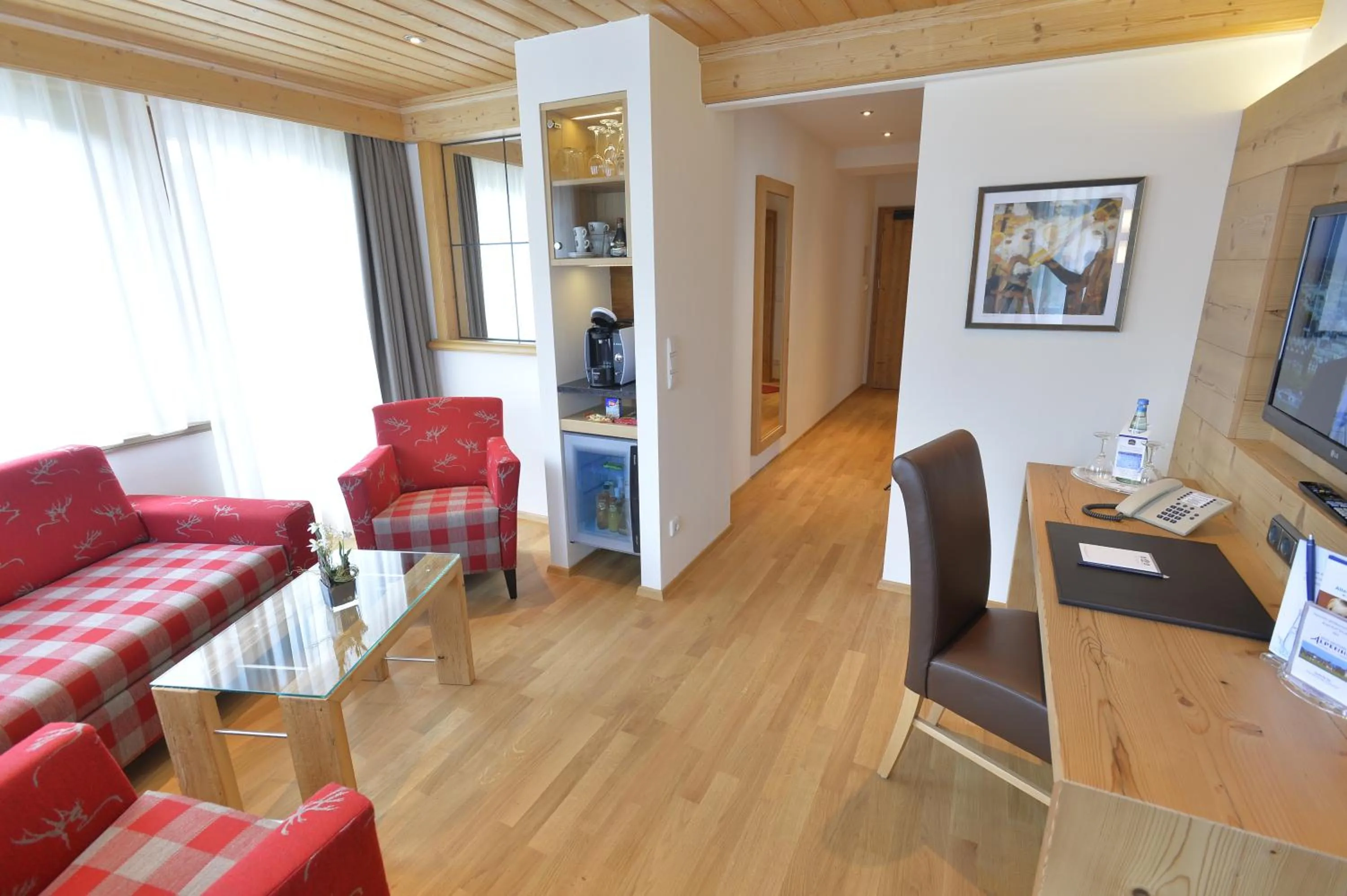 Living room in Alpenhof Oberstdorf Hotel & SPA, Signature Collection by BW