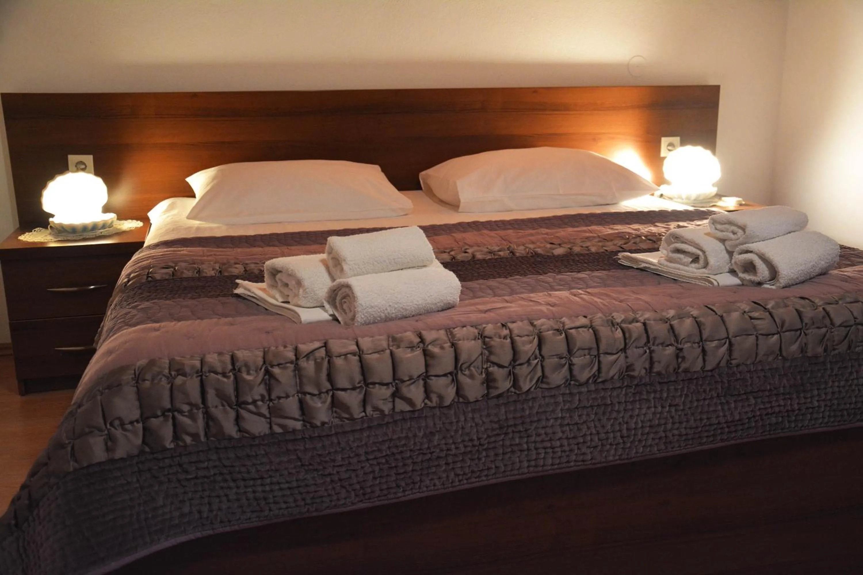 Bedroom, Bed in El Mar Apartments