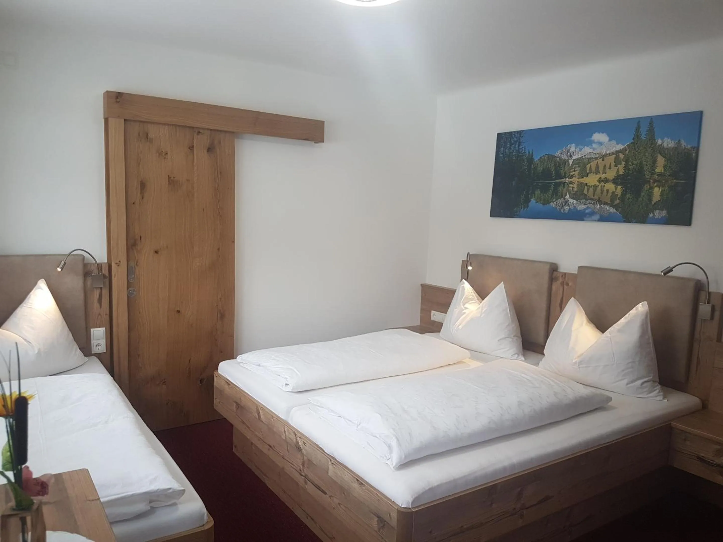Photo of the whole room, Bed in Hotelpension Oberauer Wagrain