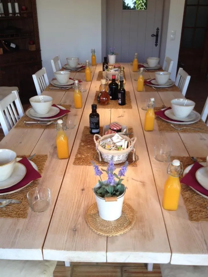 Buffet breakfast in Herdade Quinta Natura Turismo Rural