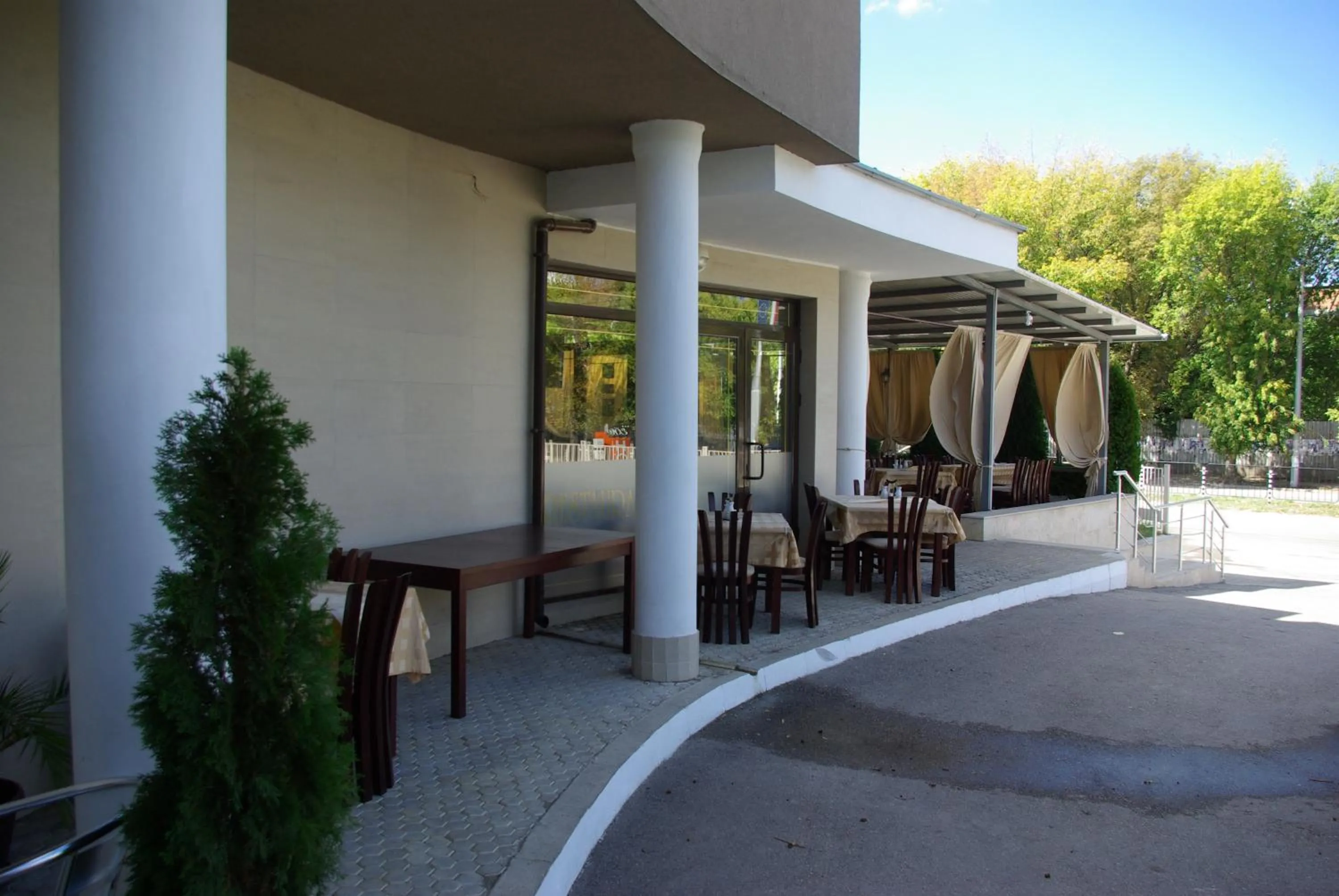 Facade/entrance in Eos Hotel