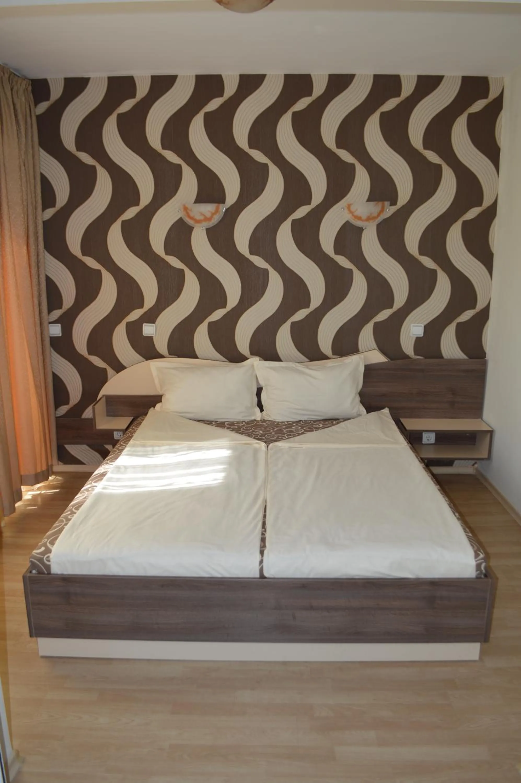Photo of the whole room in Eos Hotel