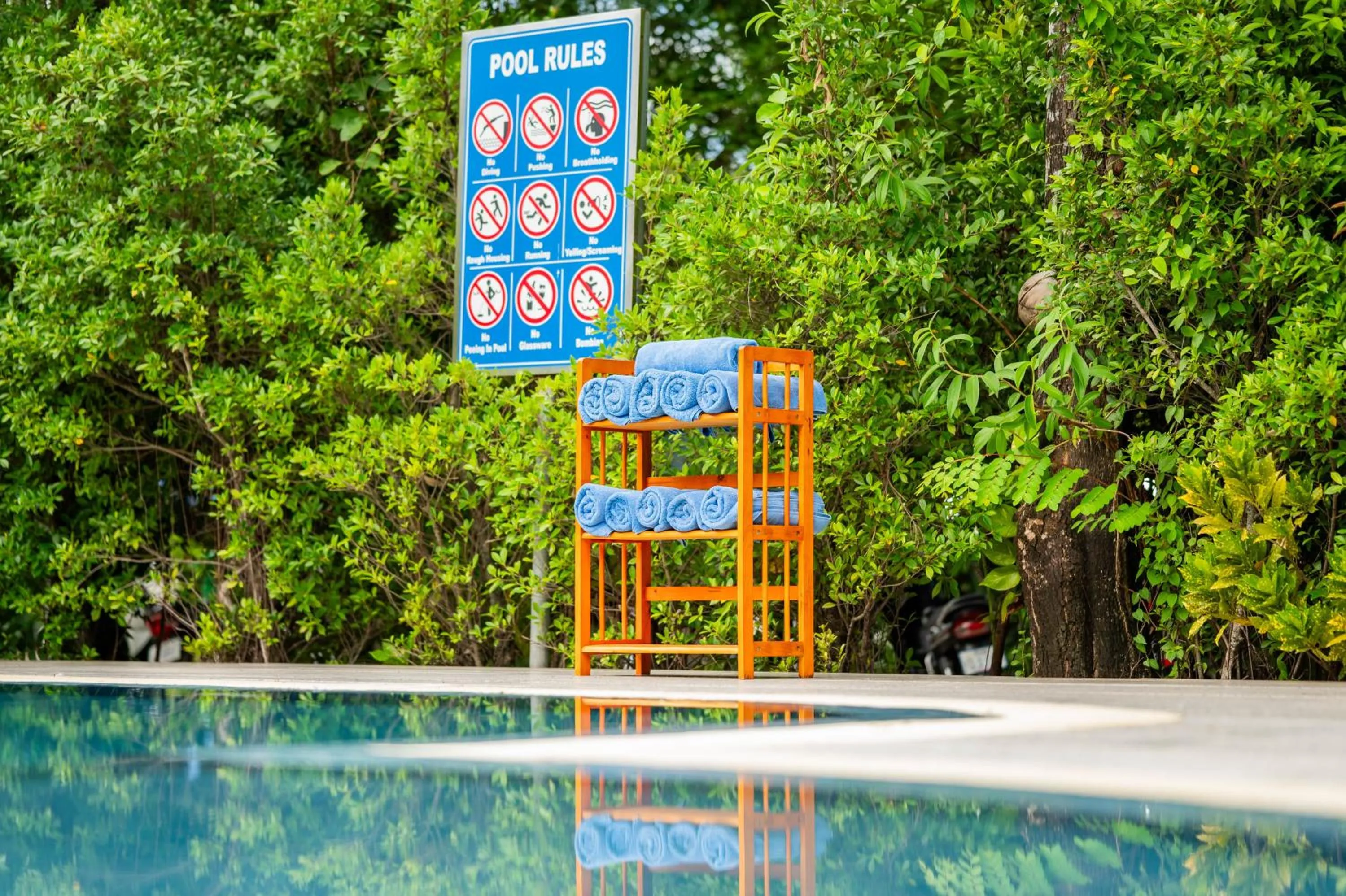 Swimming pool in Kampot Sweet Boutique