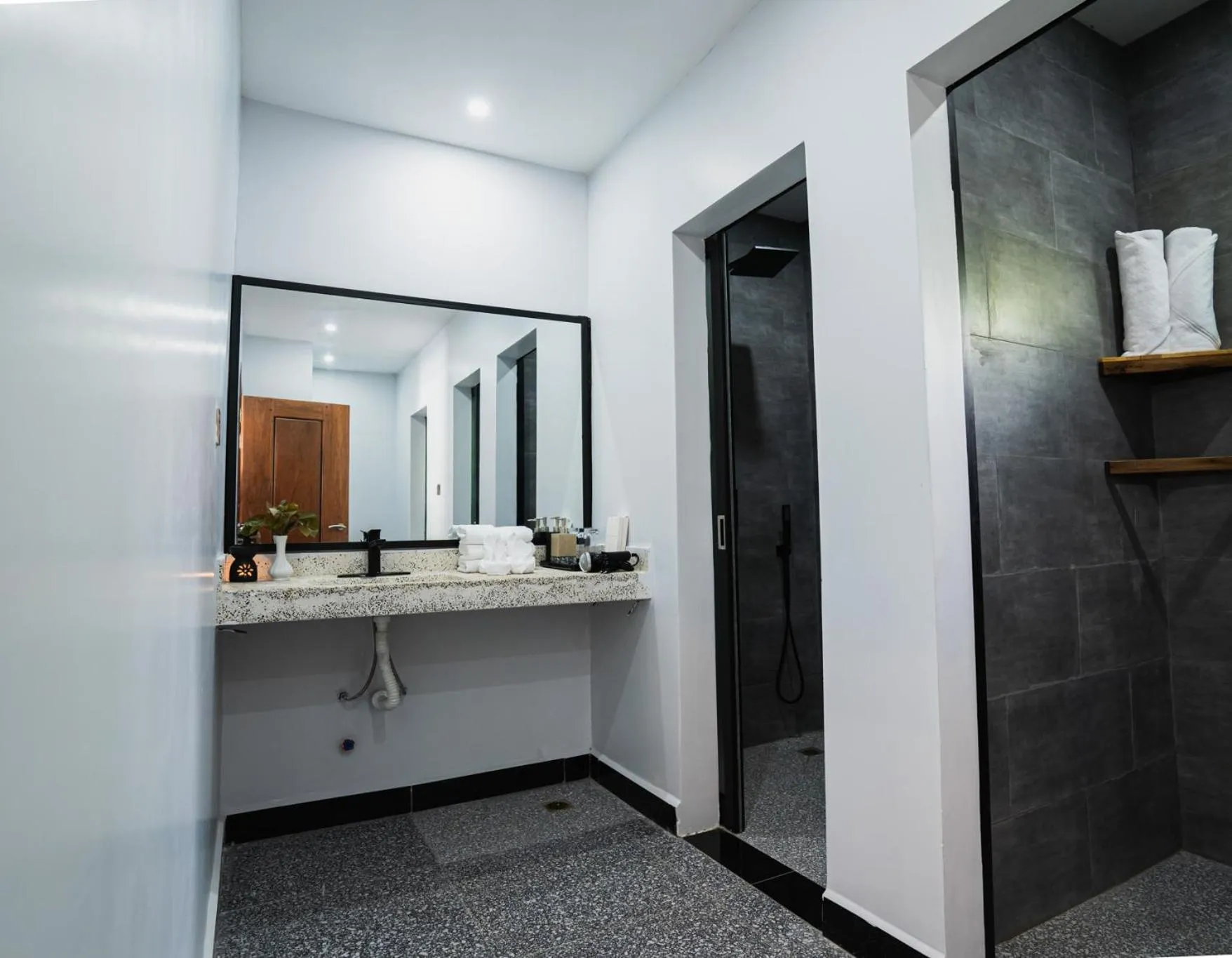 Bathroom in Kampot Sweet Boutique