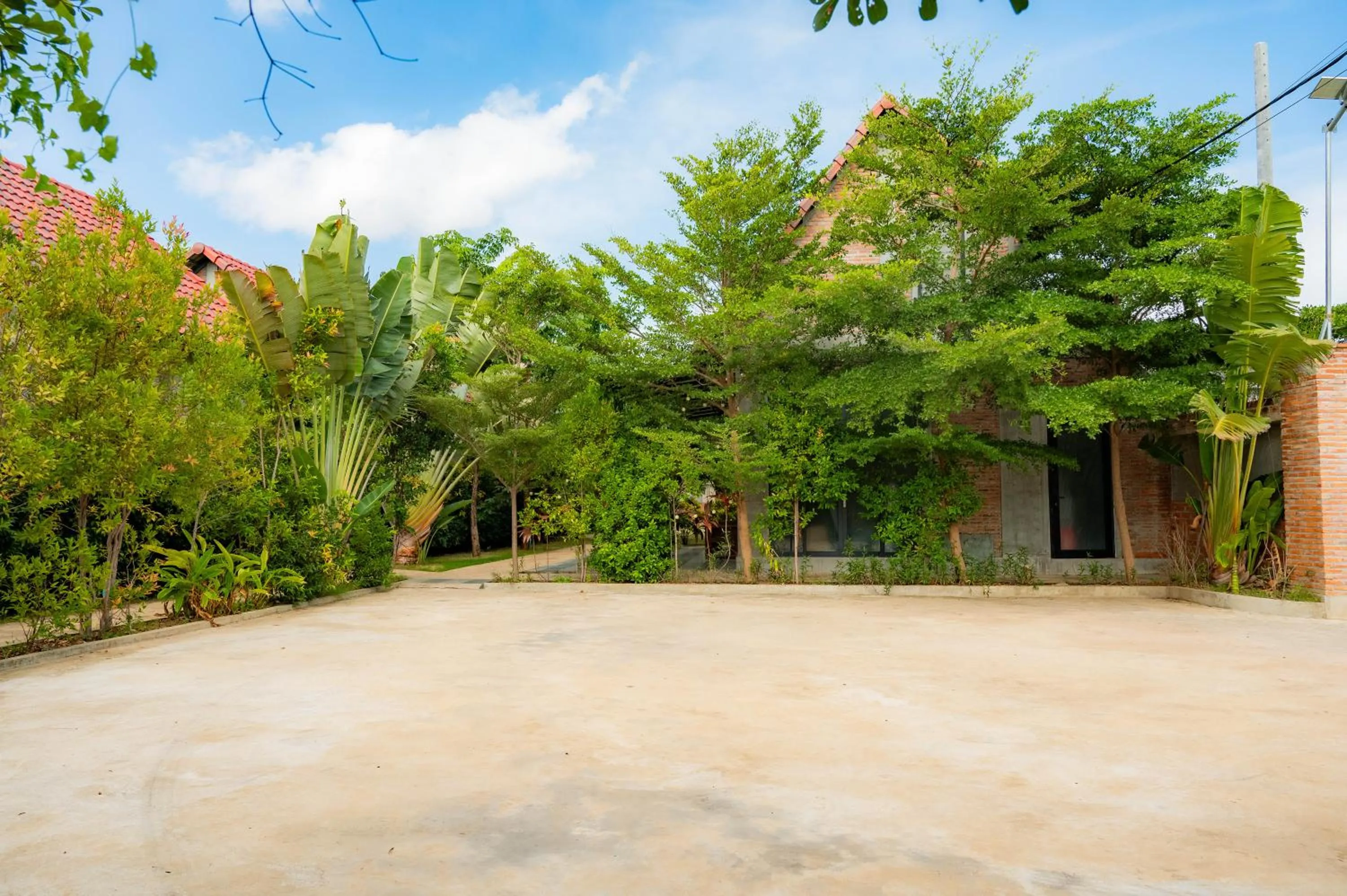 Parking in Kampot Sweet Boutique