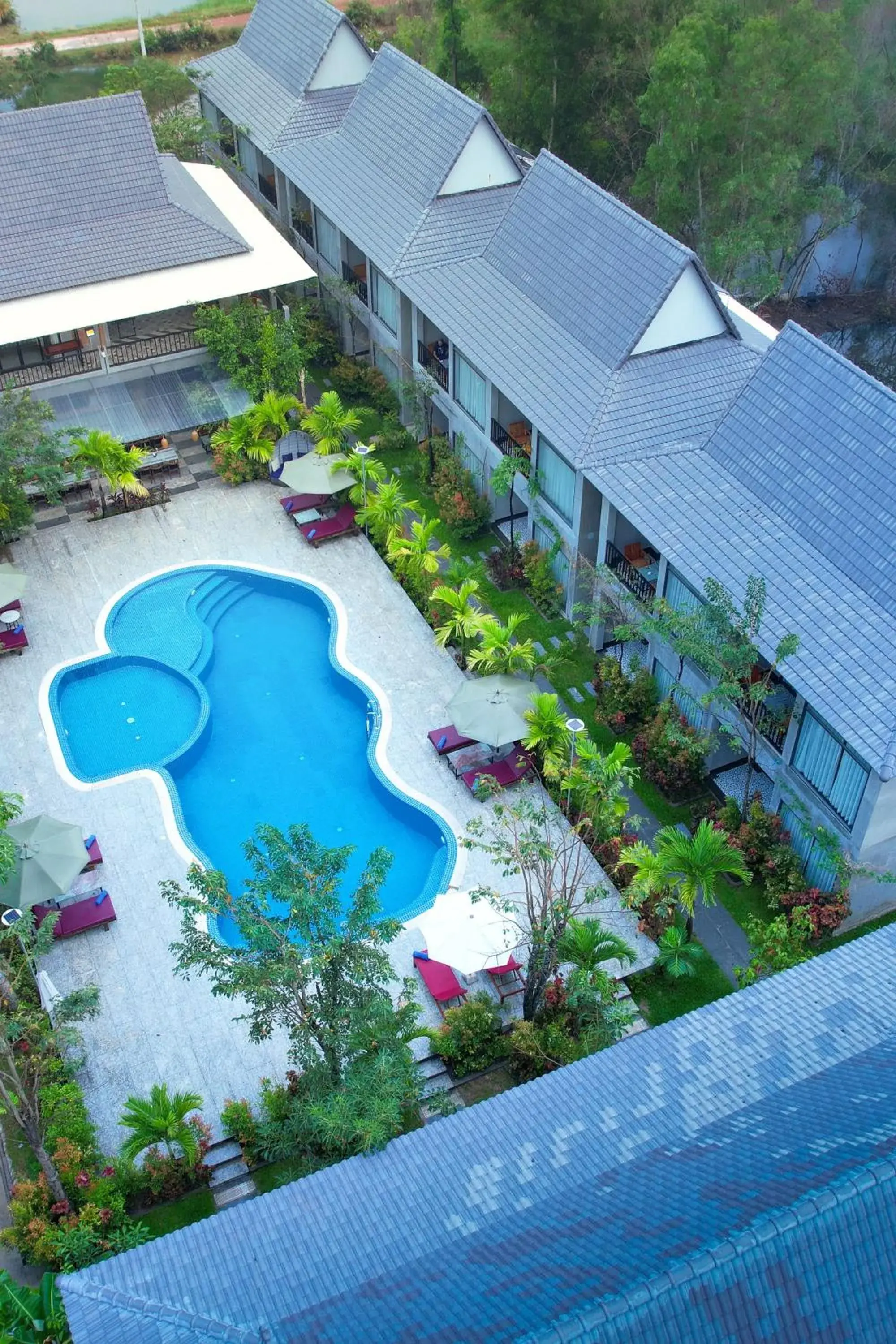 Swimming pool in Kampot Sweet Boutique Swimming pool in Kampot Sweet Boutique