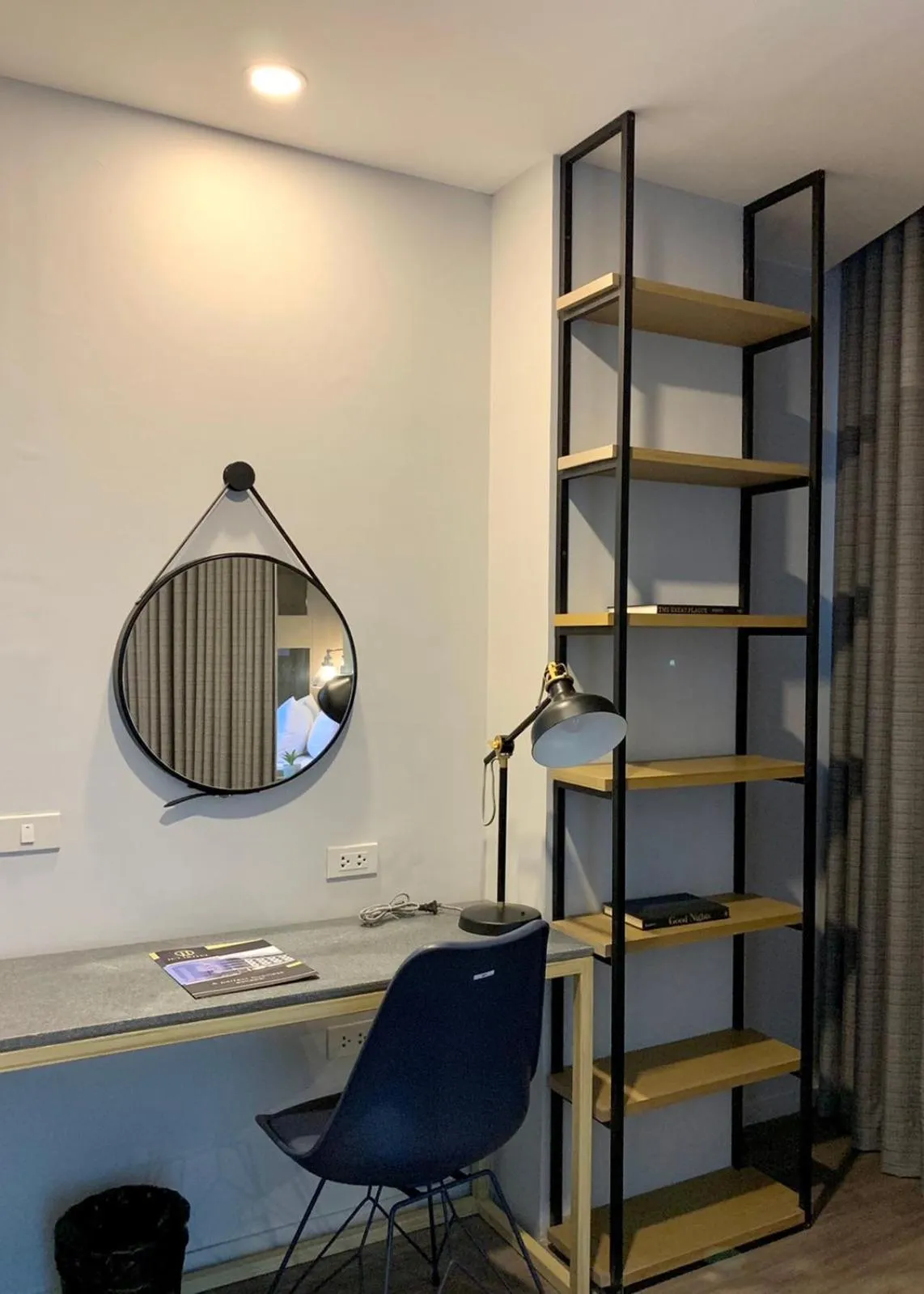 Bedroom in JET Hotel