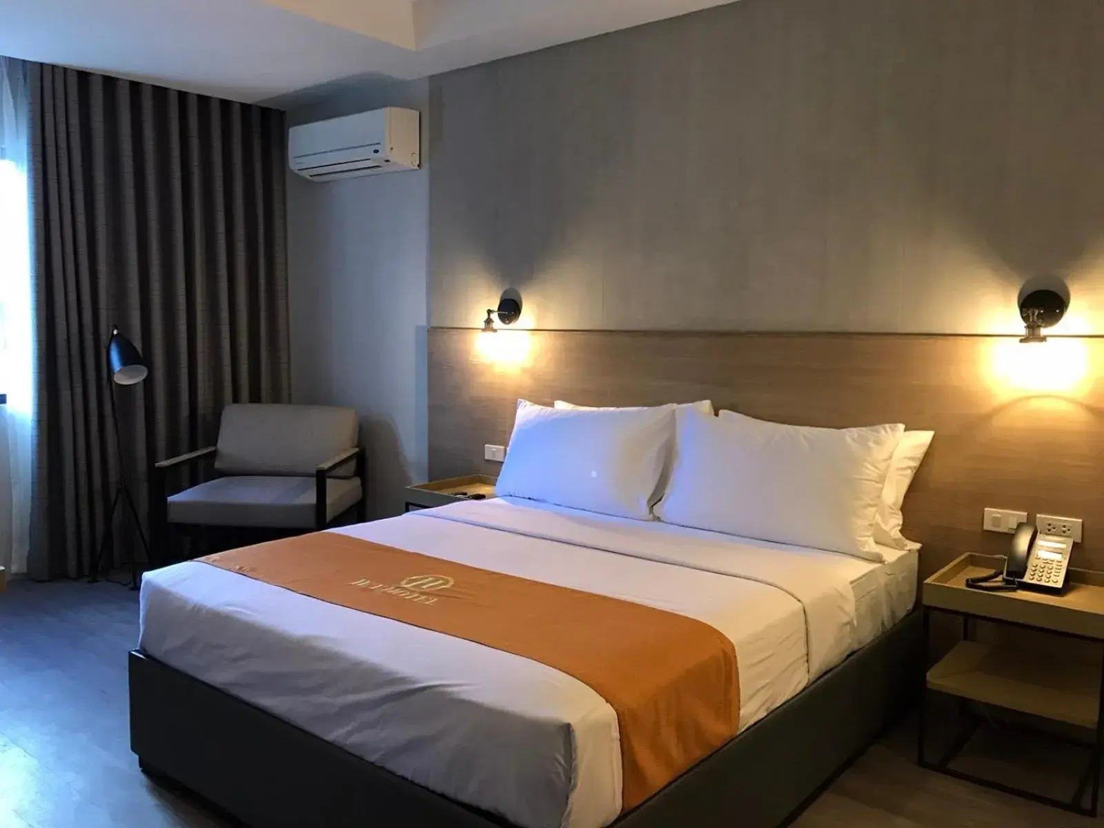 Bed in JET Hotel Bed in JET Hotel