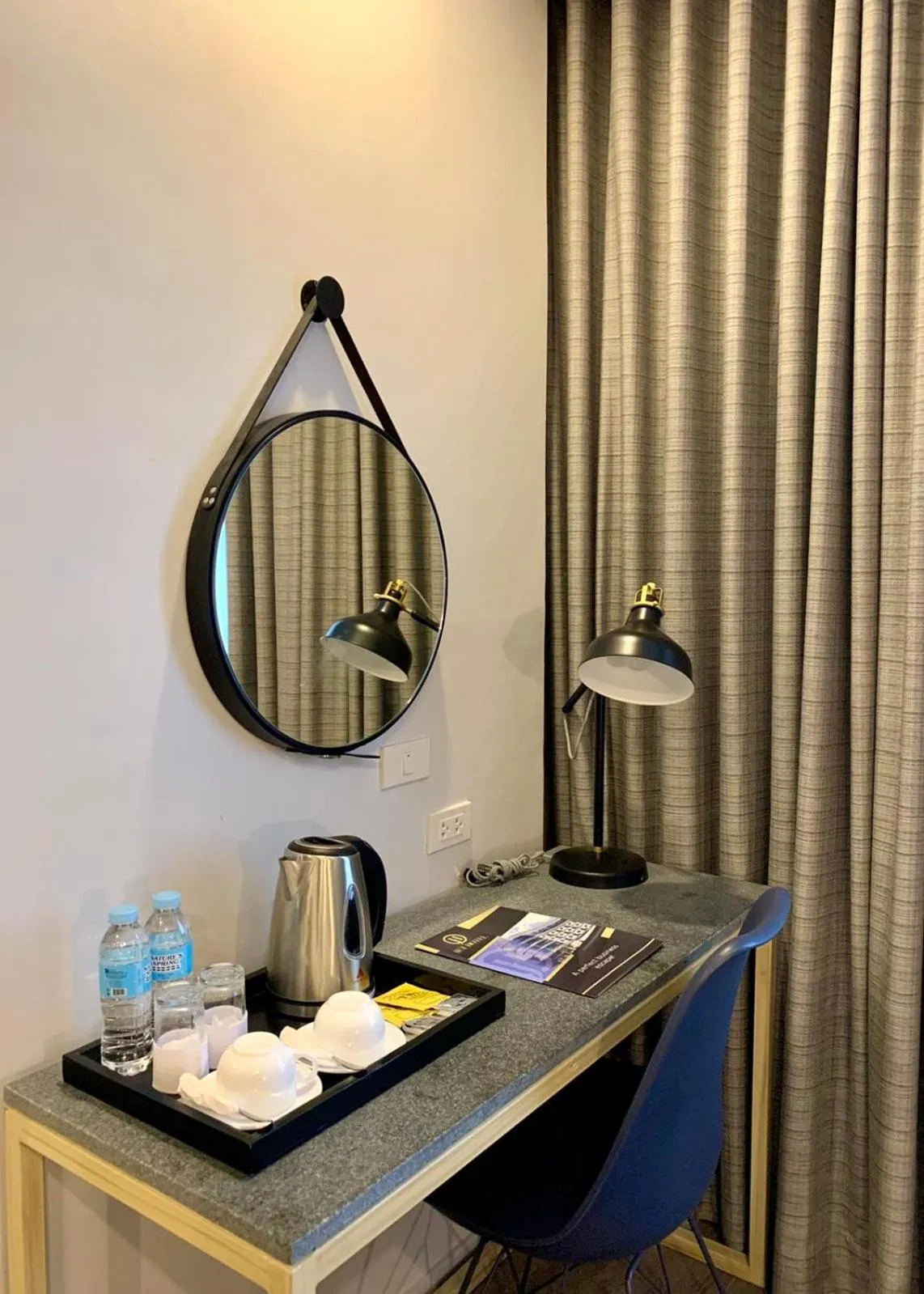 Coffee/tea facilities in JET Hotel