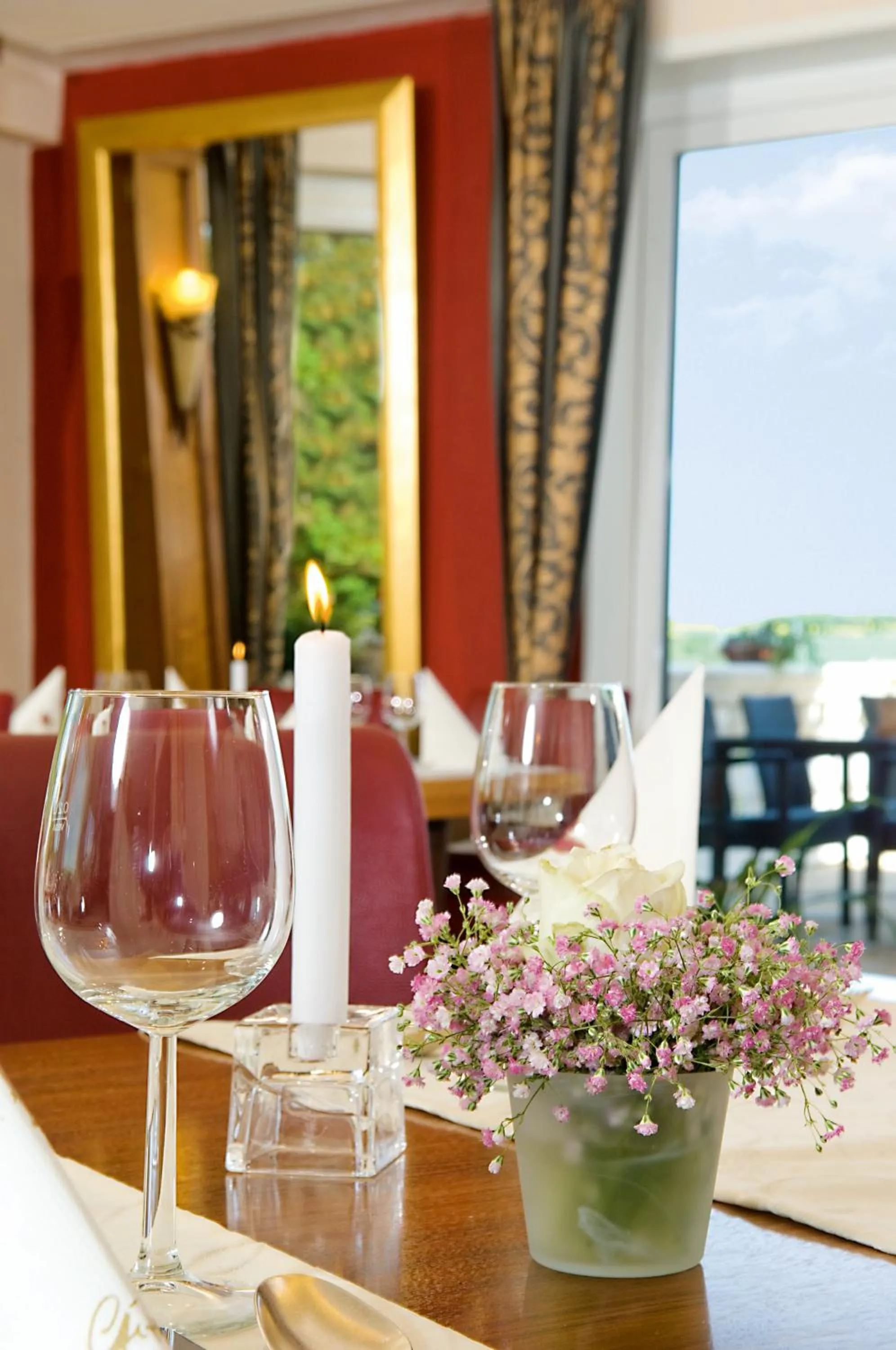 Restaurant/places to eat in Burg-Hotel