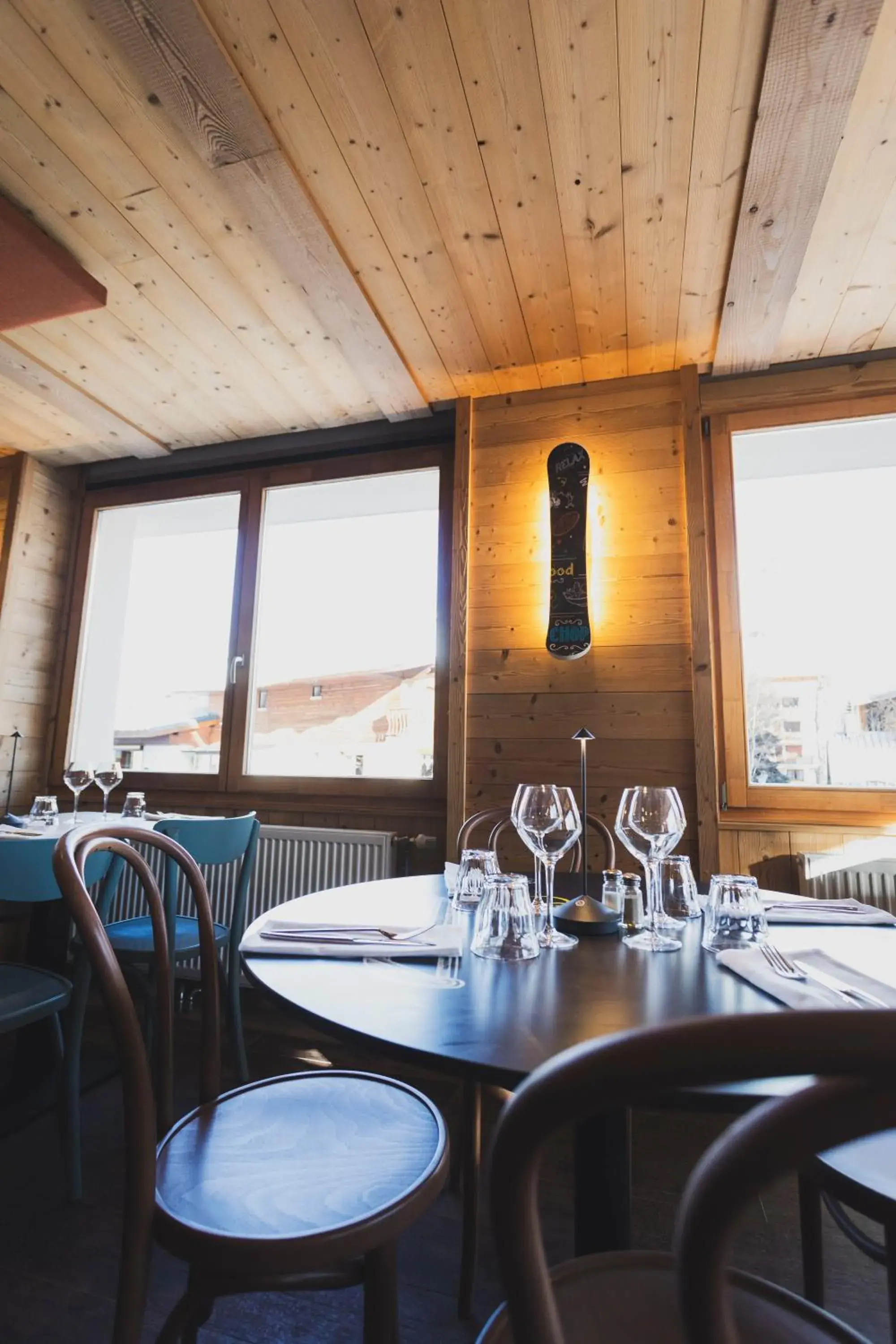 Restaurant/places to eat in Hotel Base Camp Lodge - Les 2 Alpes Restaurant/places to eat in Hotel Base Camp Lodge - Les 2 Alpes