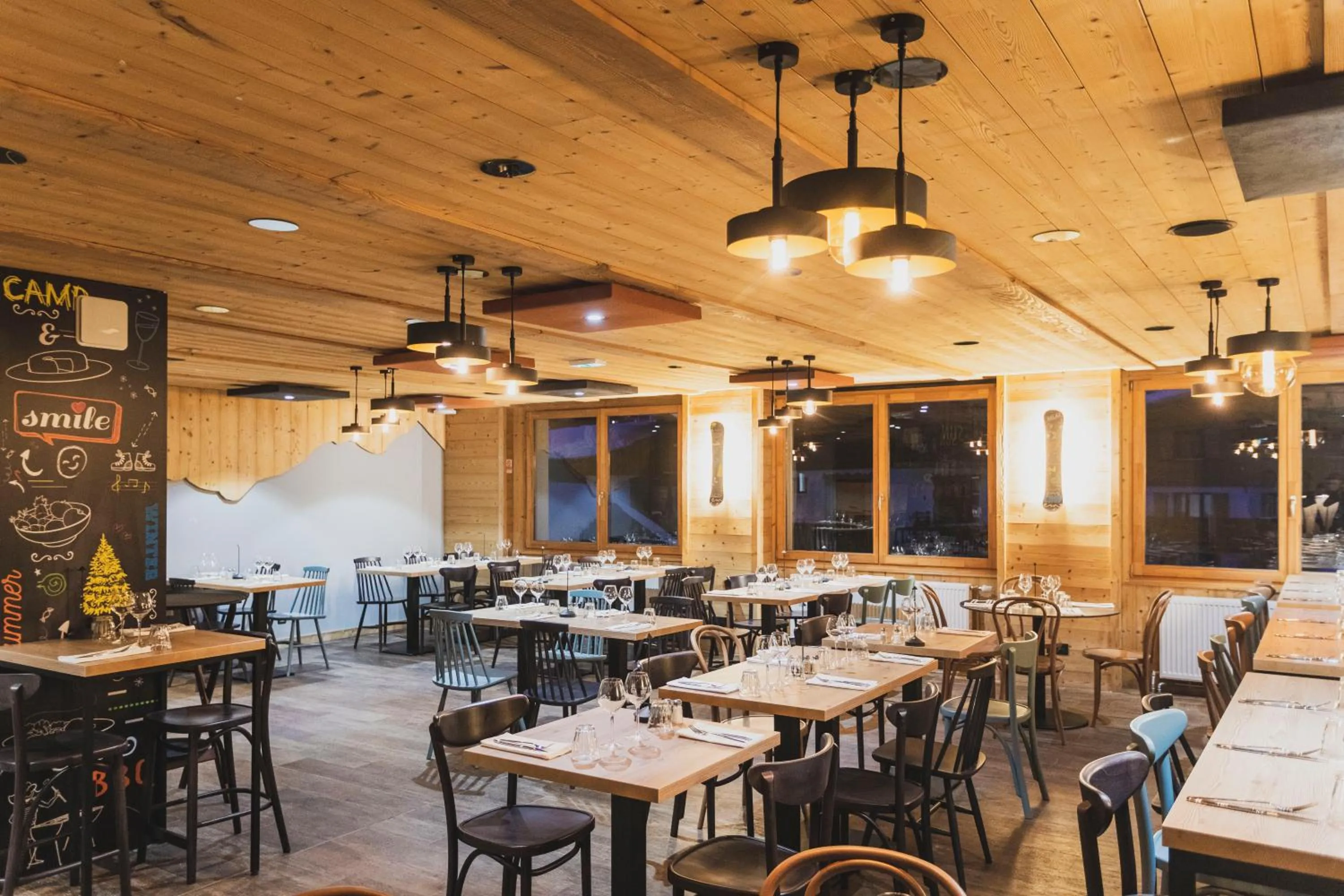 Restaurant/places to eat in Hotel Base Camp Lodge - Les 2 Alpes