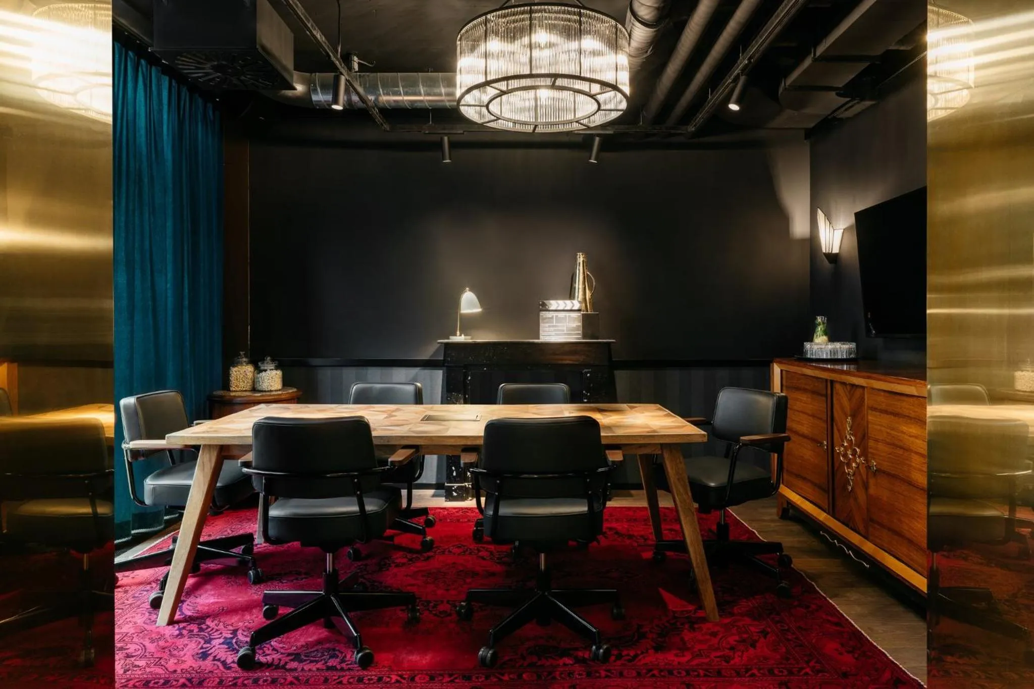 Library in Ruby Mimi Hotel Zurich