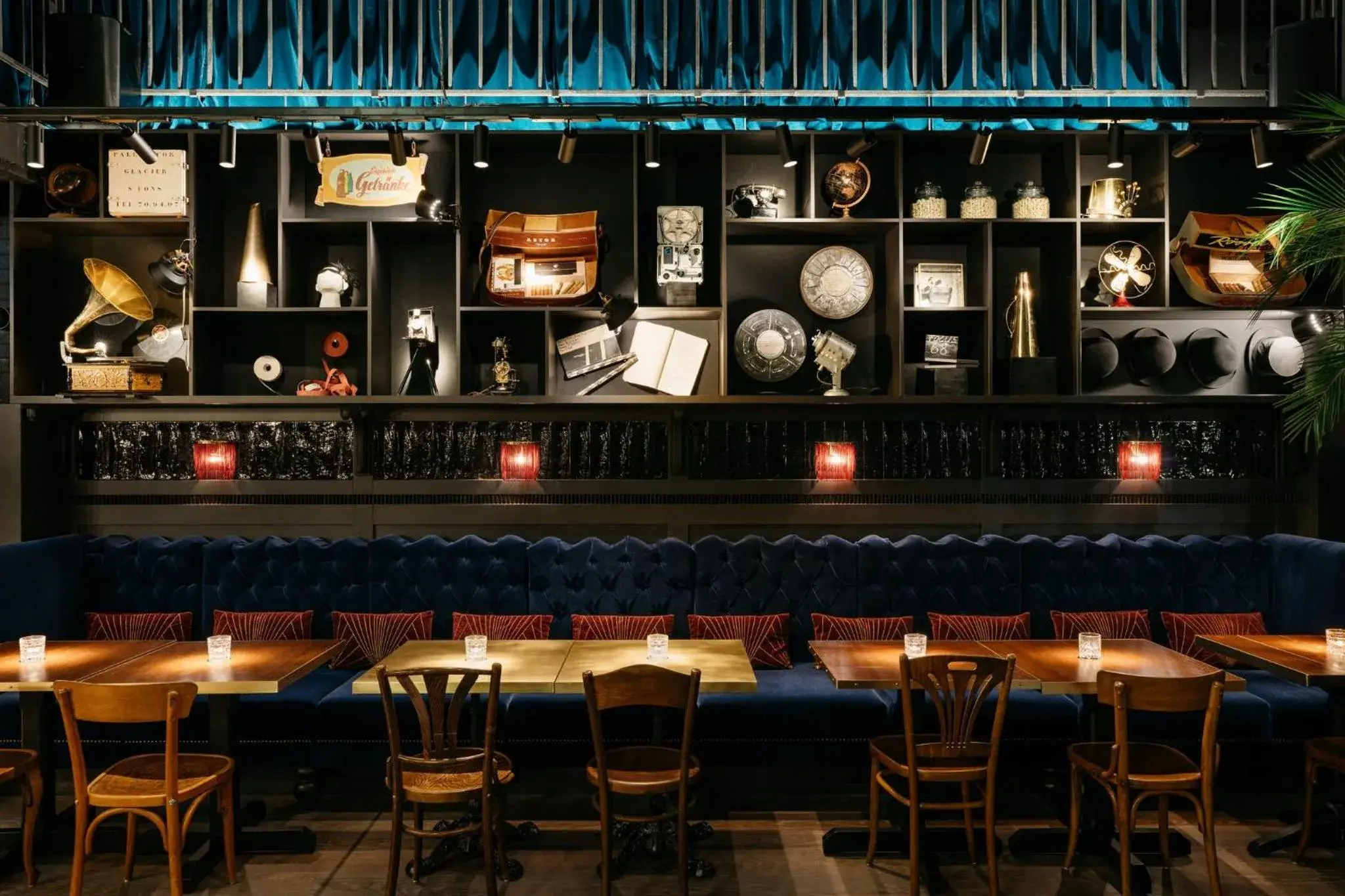 Lounge or bar in Ruby Mimi Hotel Zurich Lounge or bar in Ruby Mimi Hotel Zurich