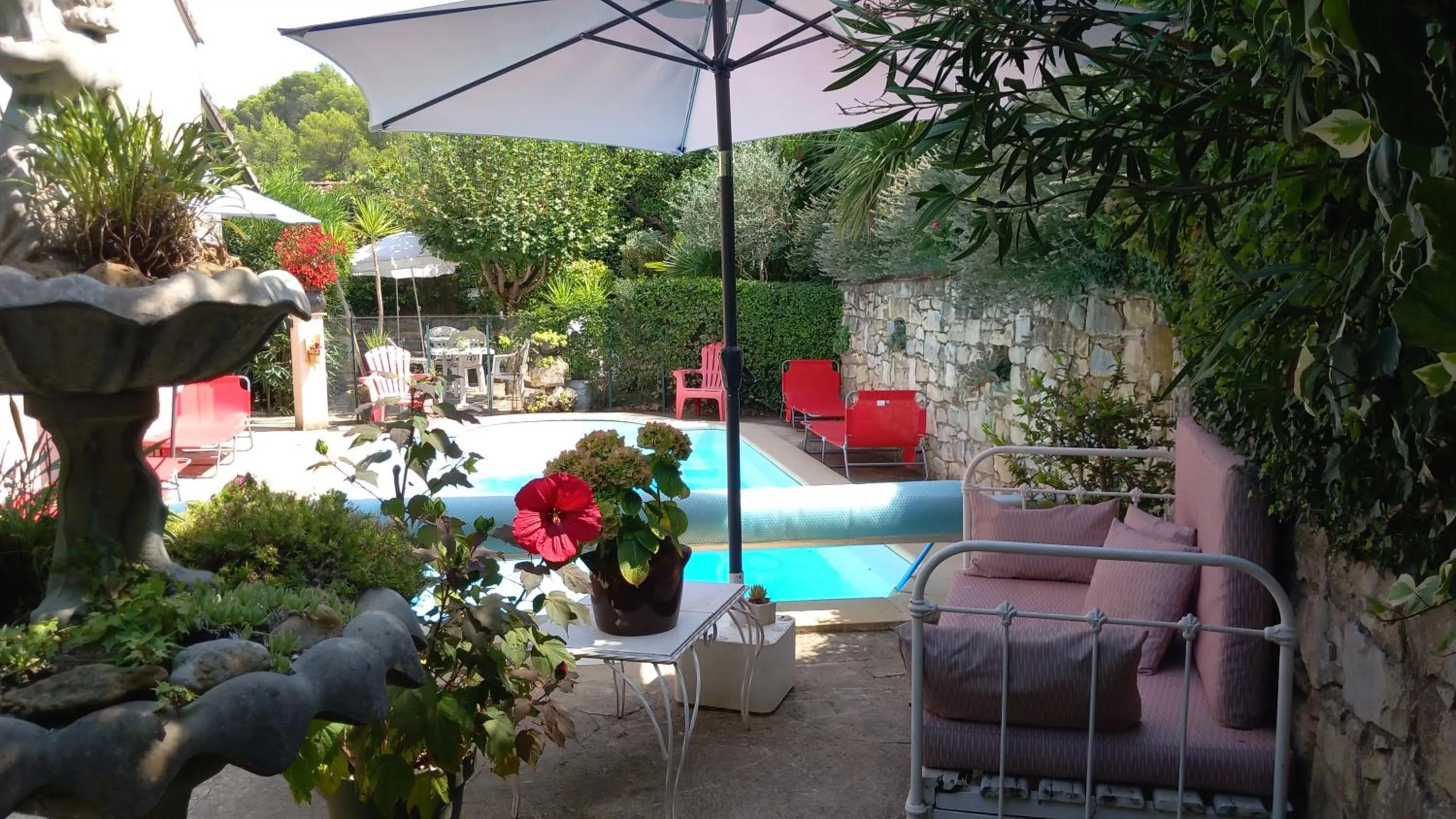 La Sapiniére -chambres climatisées