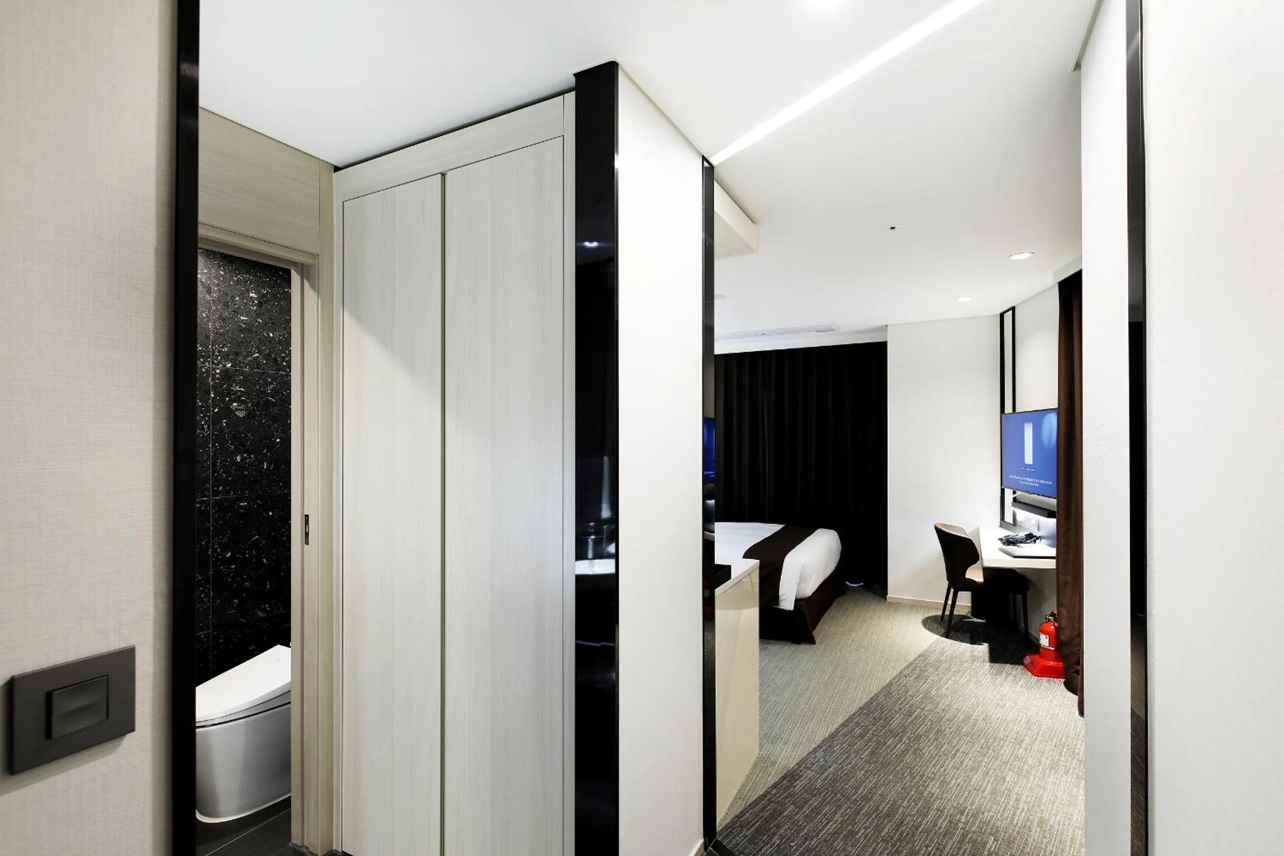 Photo of the whole room in Kintex by K-tree