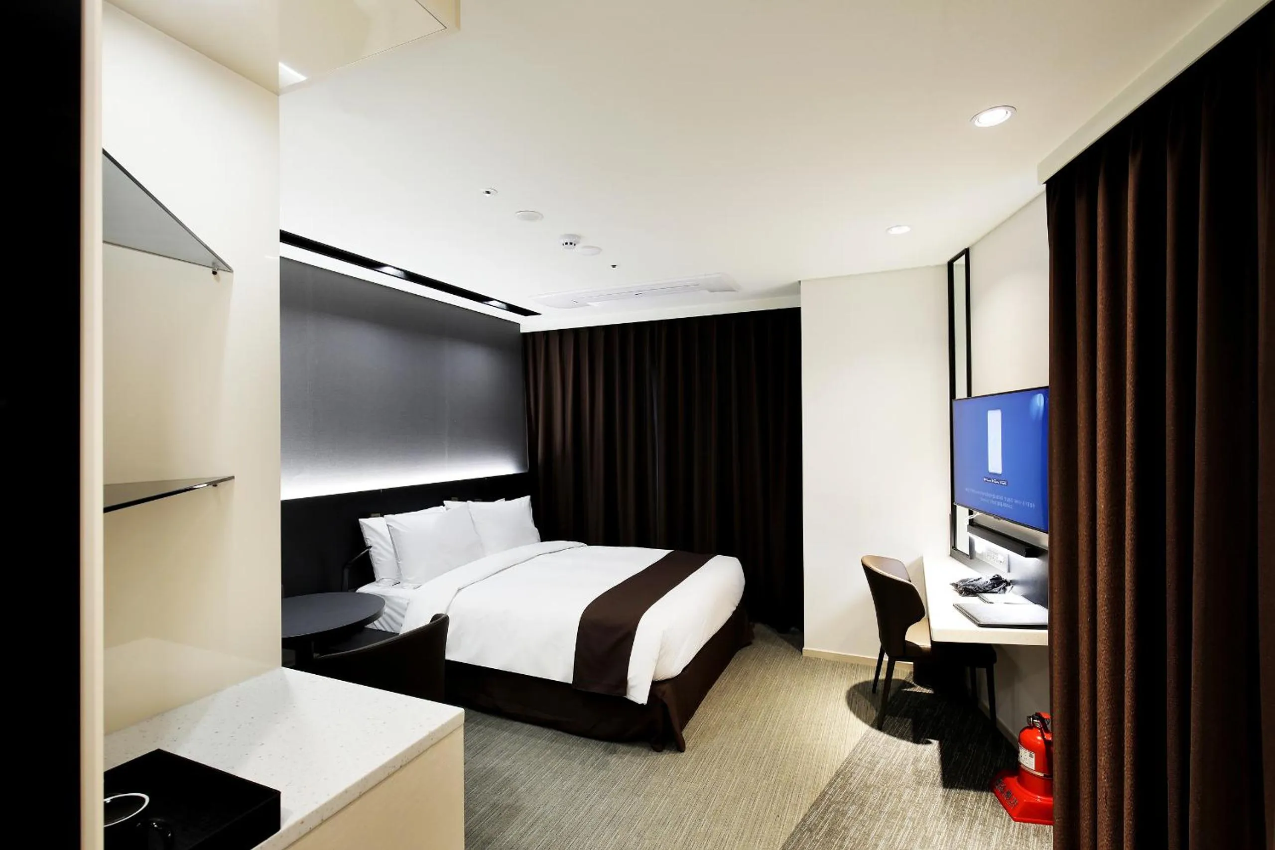 Photo of the whole room in Kintex by K-tree