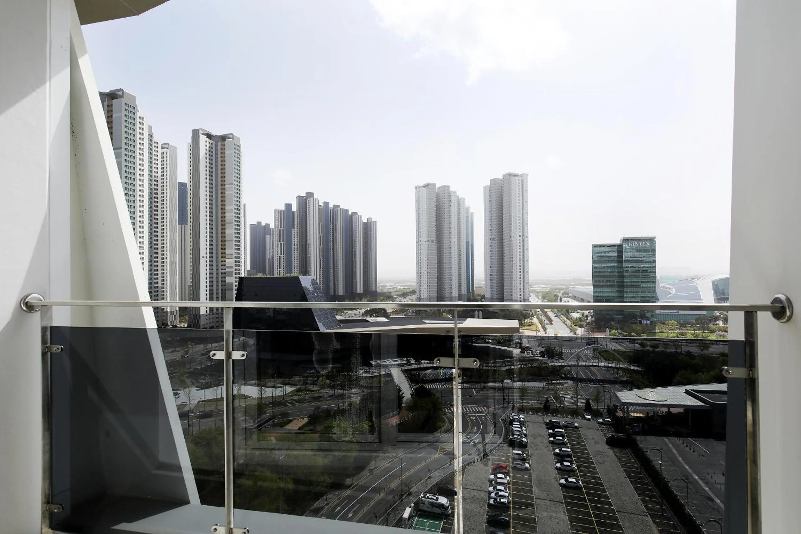 Balcony/Terrace in Kintex by K-tree