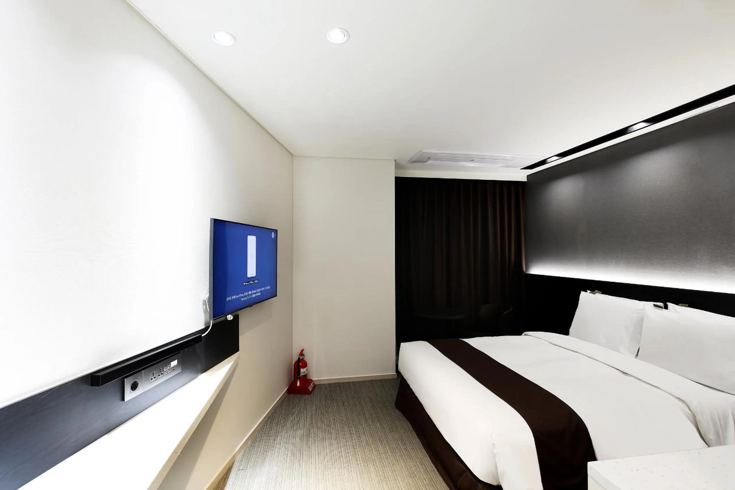 Photo of the whole room in Kintex by K-tree