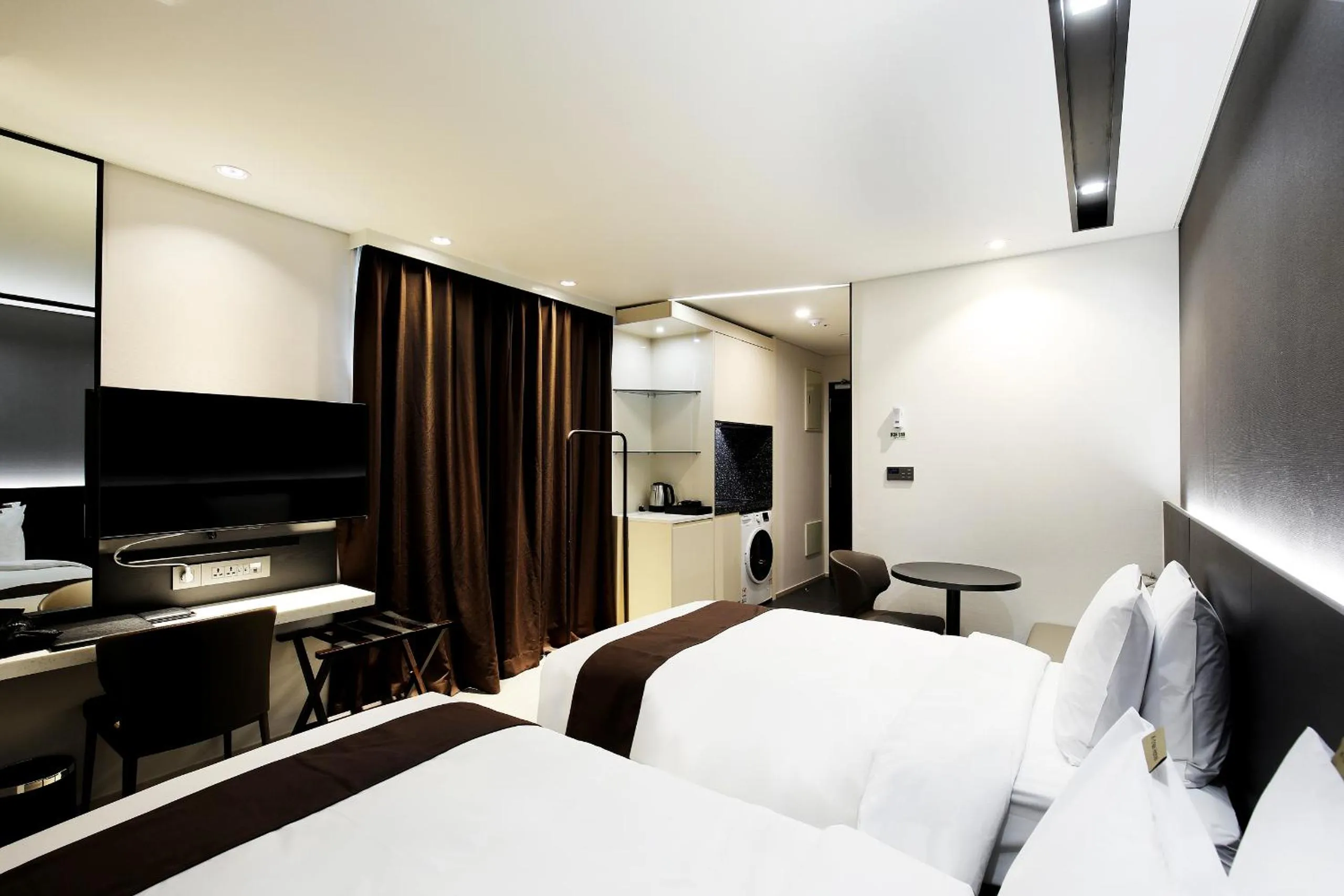 Photo of the whole room in Kintex by K-tree