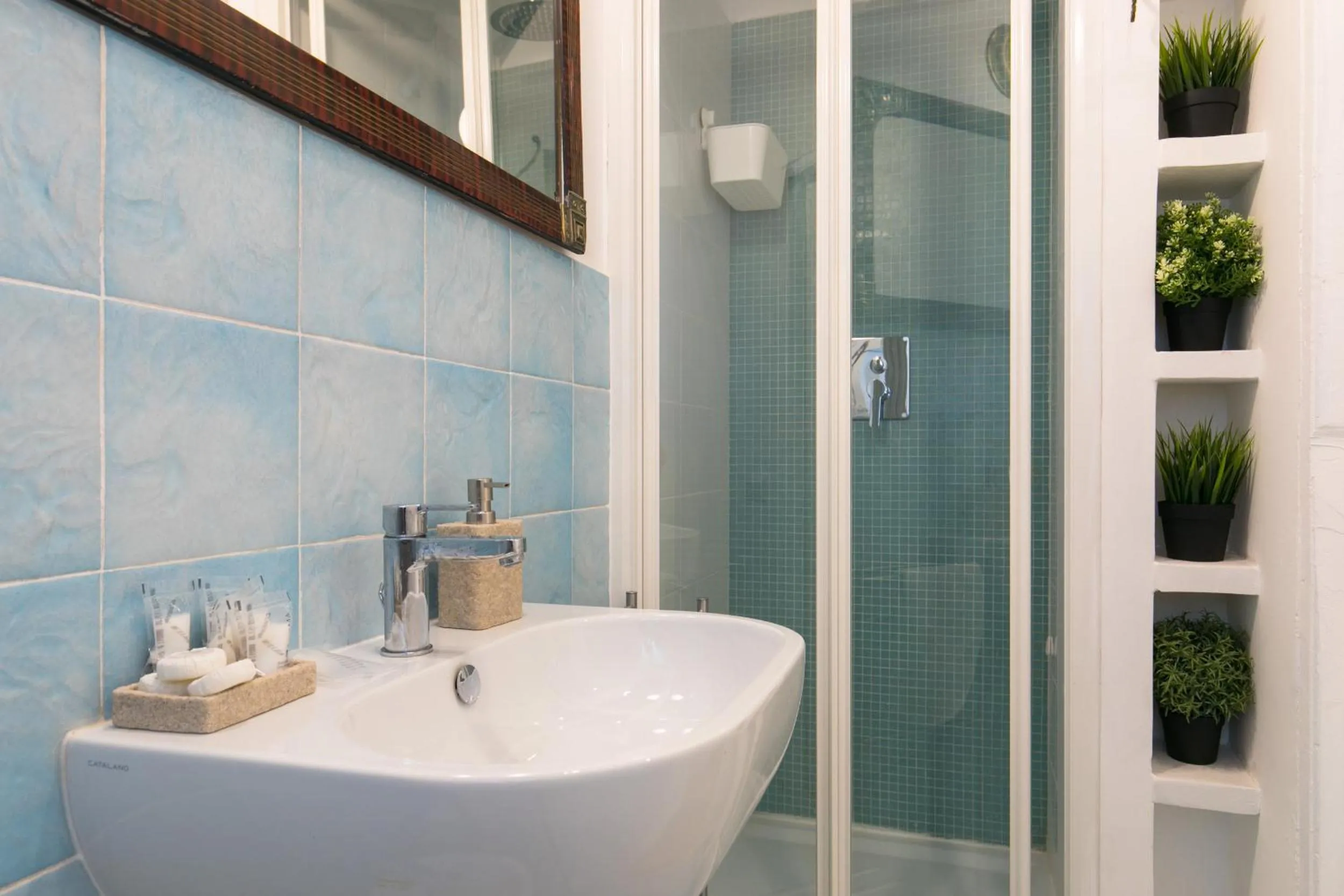 Bathroom in Navona Open Space Apartments