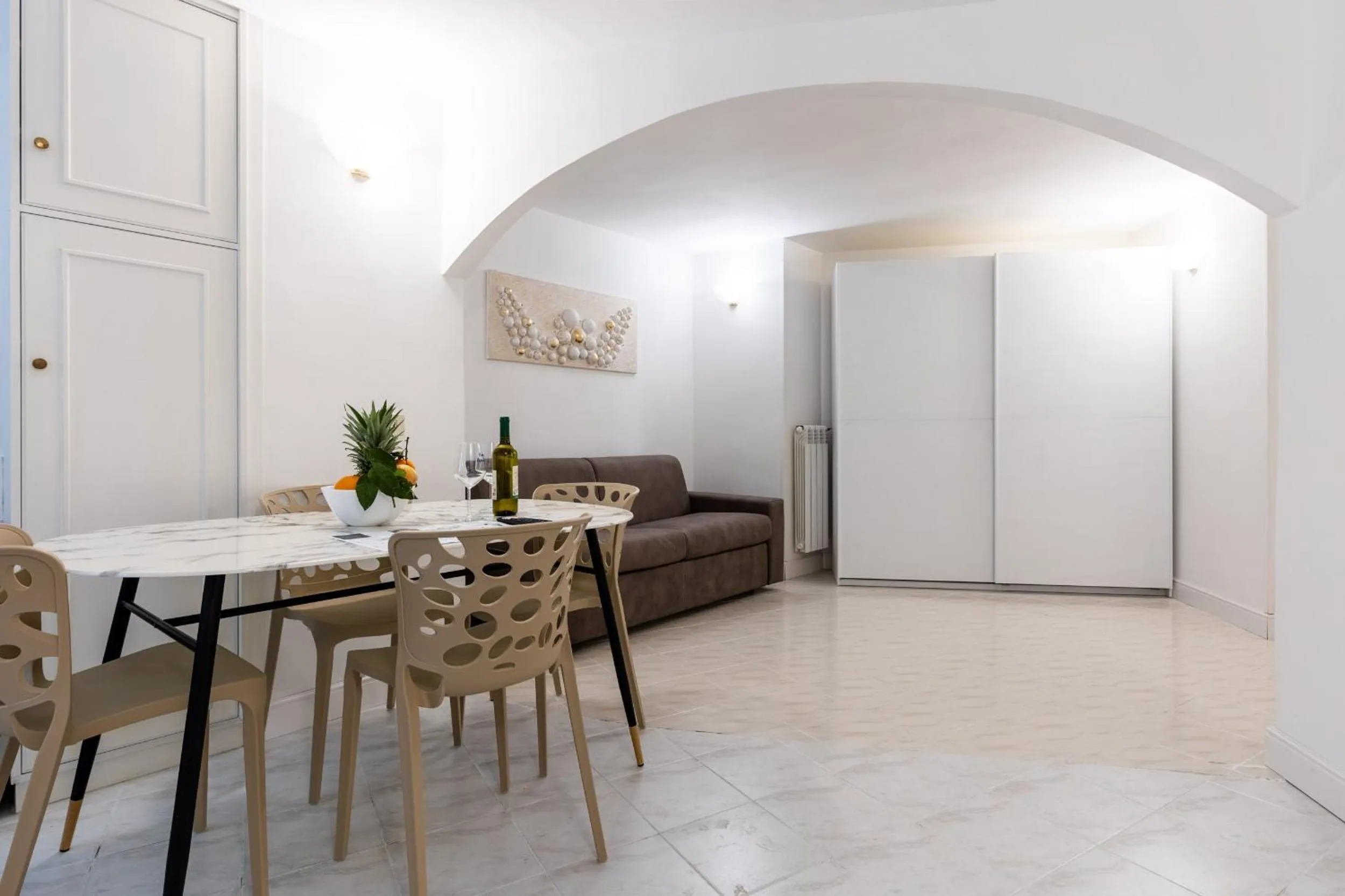 Dining area in Navona Open Space Apartments