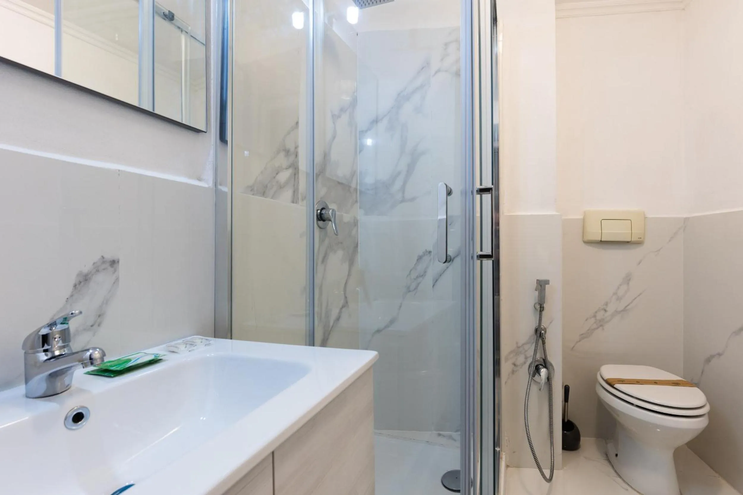 Bathroom in Navona Open Space Apartments